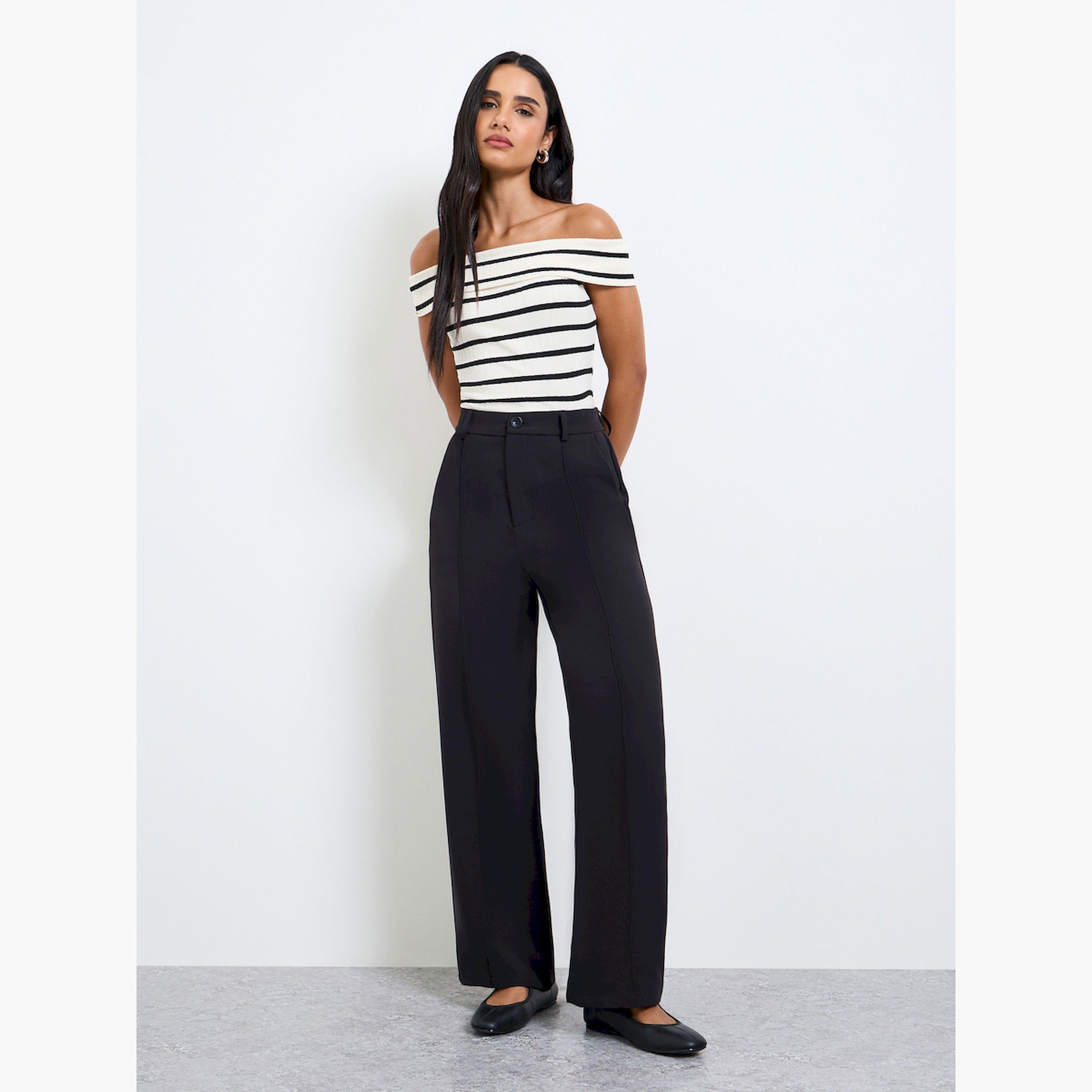 بنطال سادة بأرجل واسعة باللون الأسود-women-clothing-bottoms-joggers-image-2