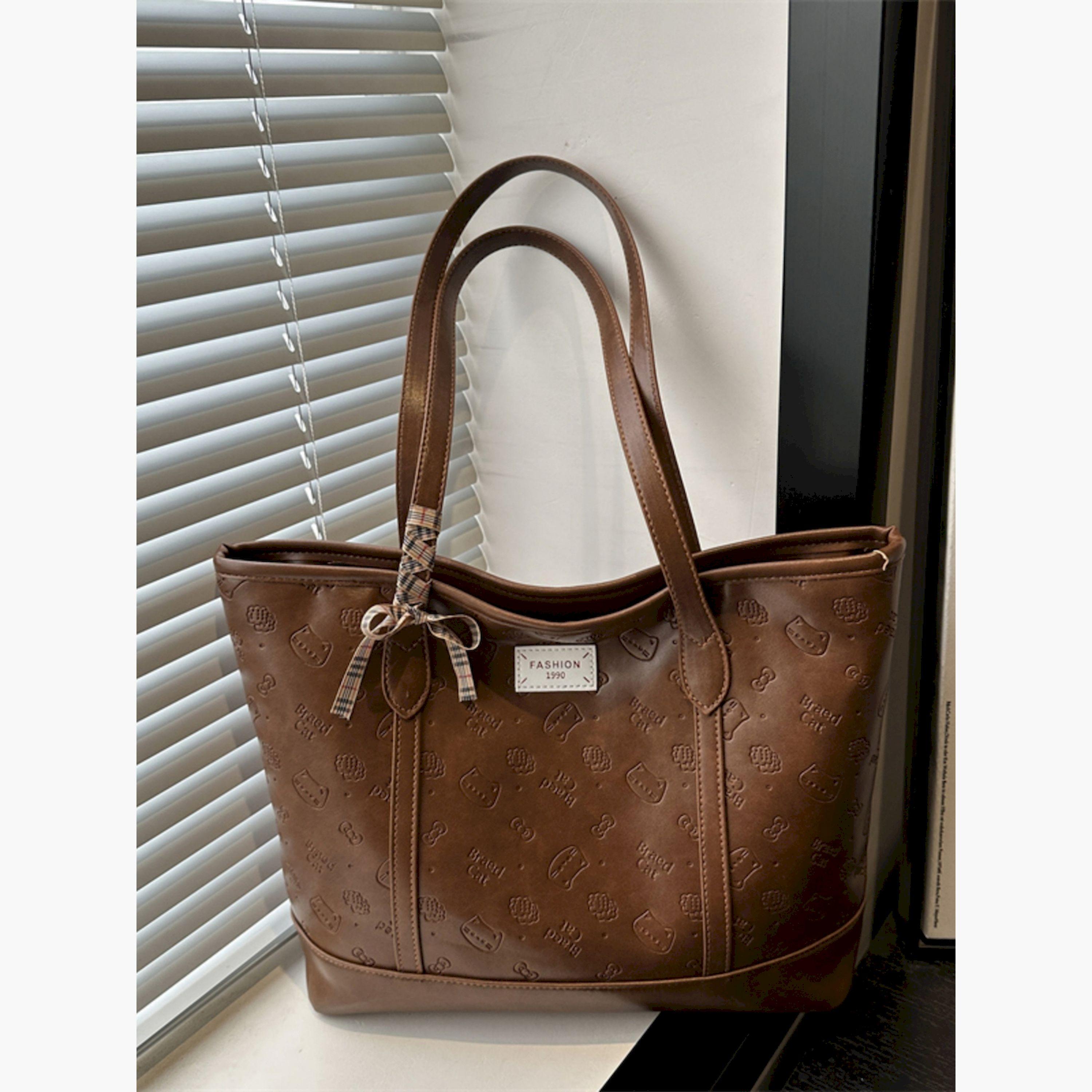 حقيبة كتف بتفاصيل بارزة الملمس-women-bagsandwallets-handbags-image-5