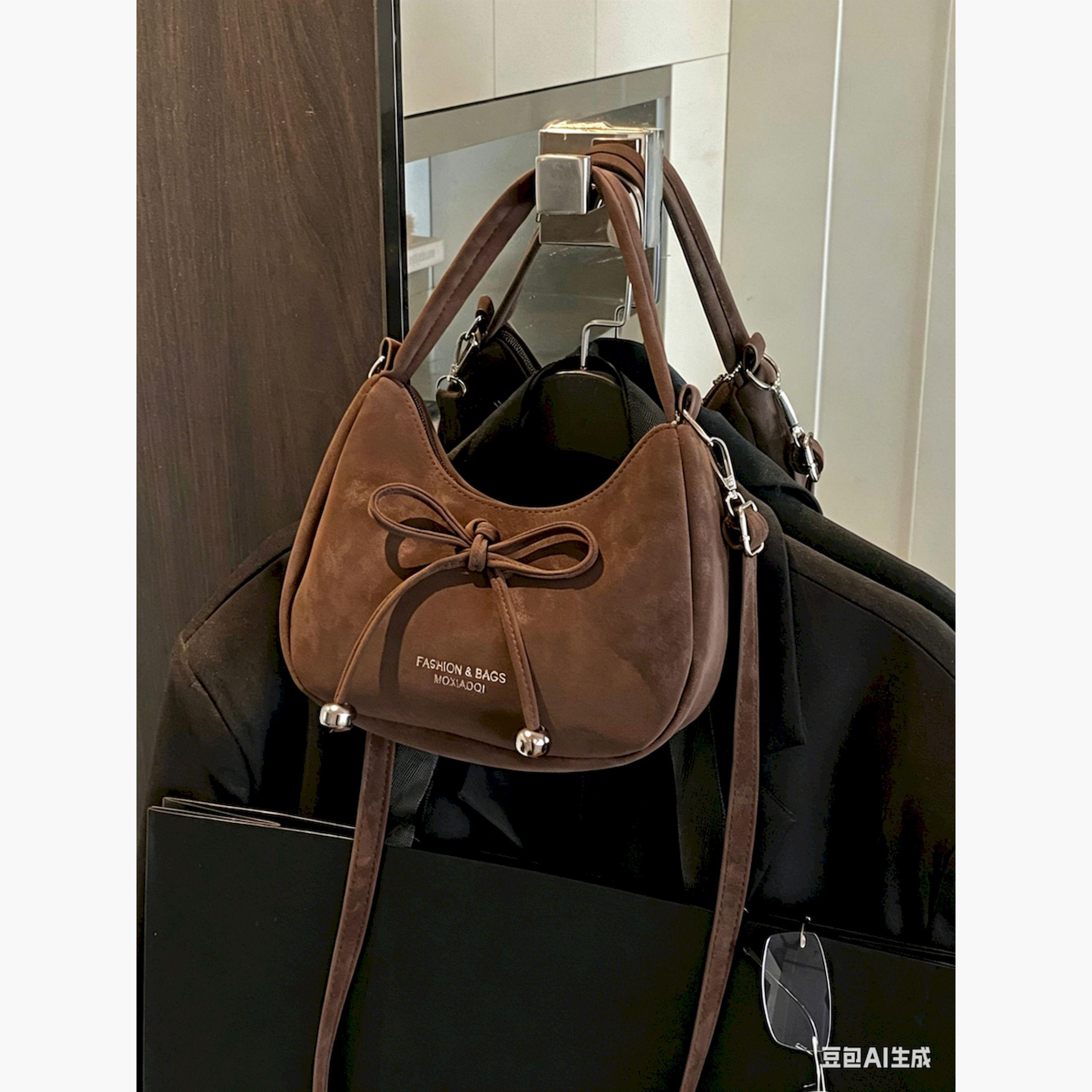 حقيبة كروس بتفاصيل فيونكة-women-bagsandwallets-handbags-image-5