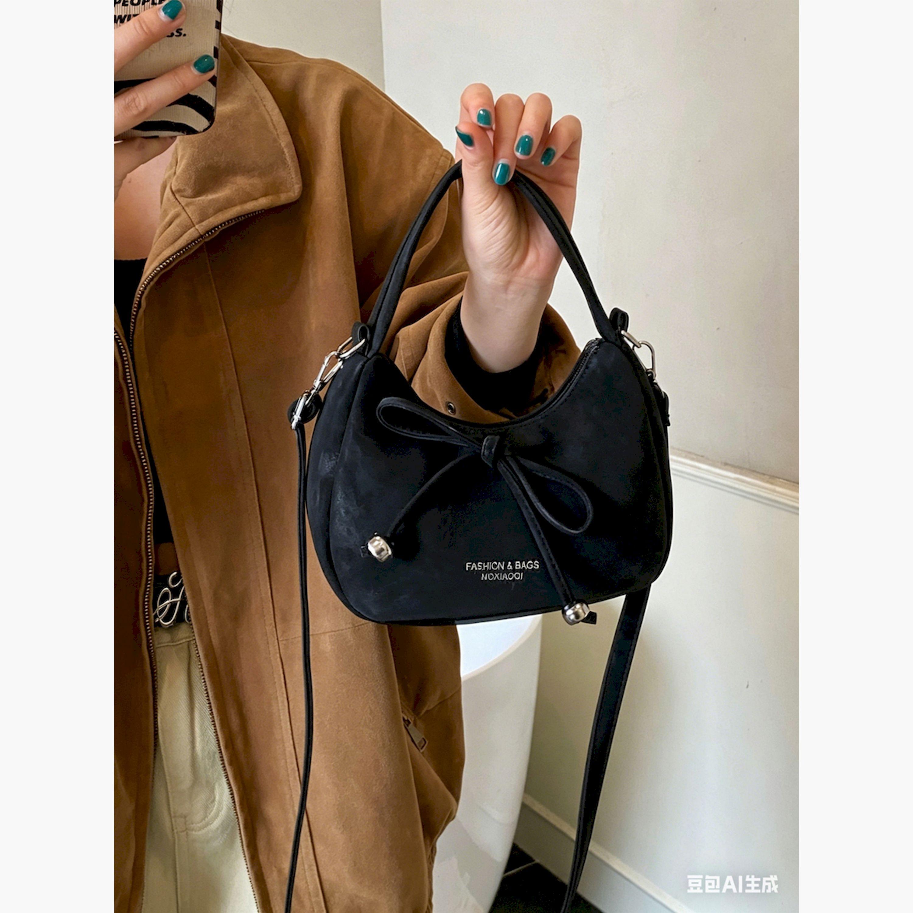 حقيبة كروس بتفاصيل فيونكة-women-bagsandwallets-handbags-image-2