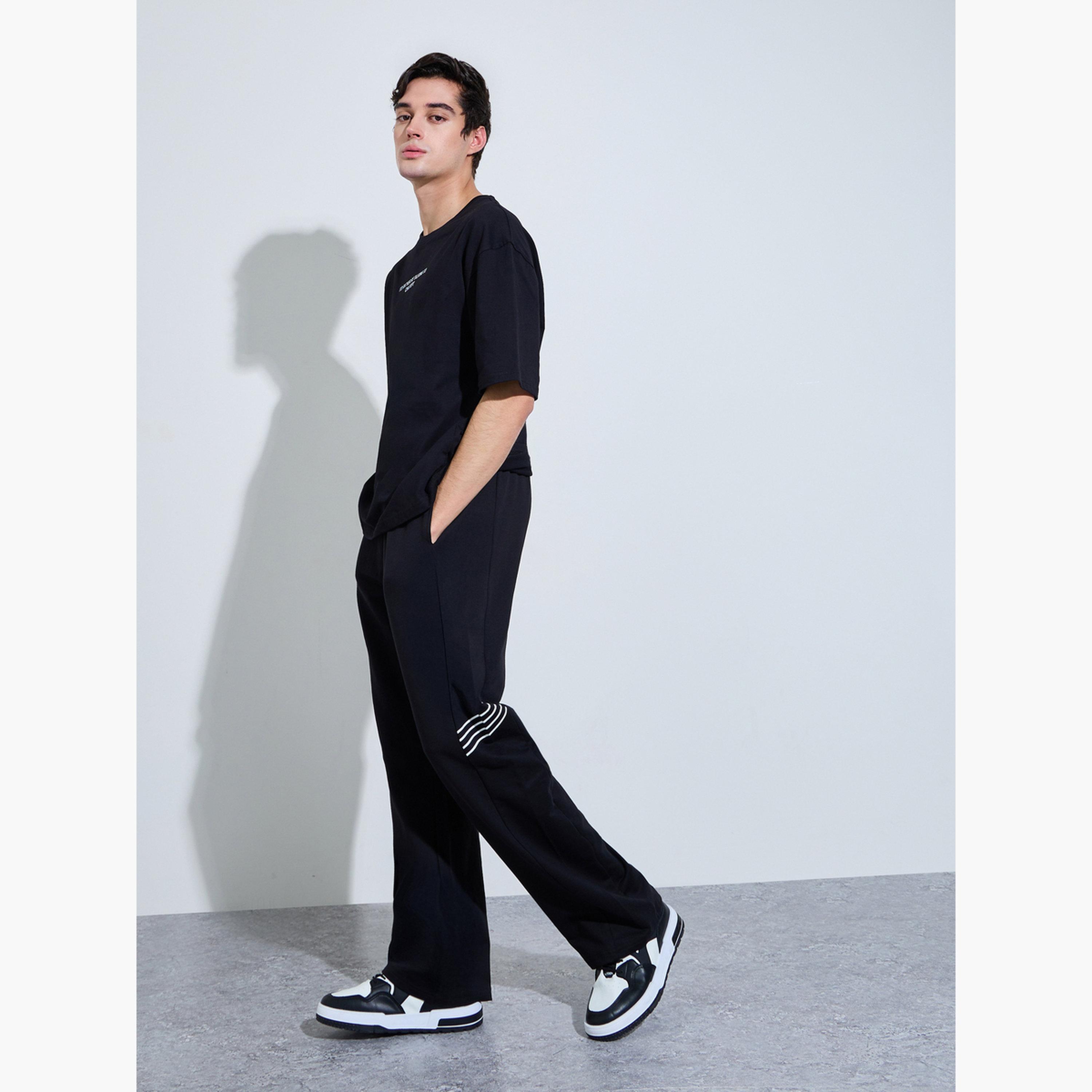 بنطال جوغر تيري واسع بشريط جانبي-men-clothing-bottoms-joggers-image-2