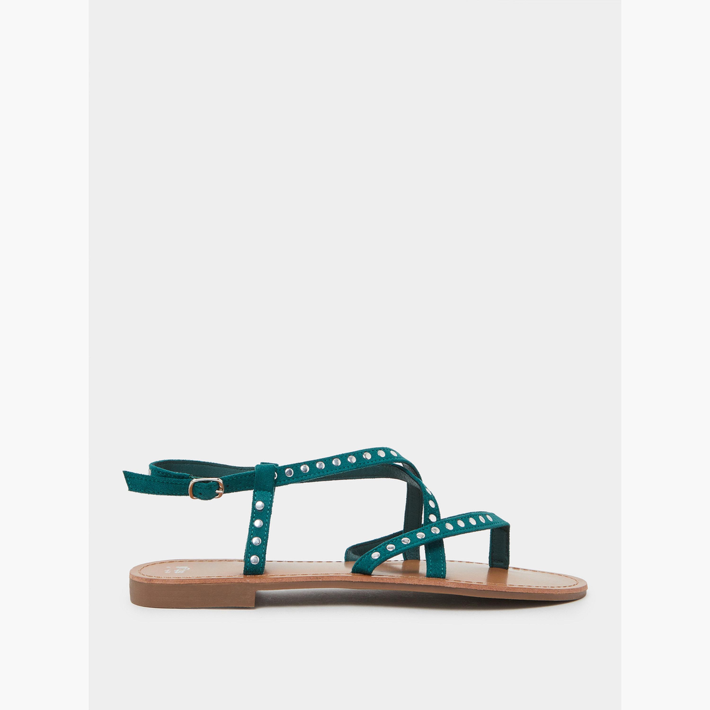 صندل فلات مزين بمسامير-women-shoes-sandals-flats-image-3