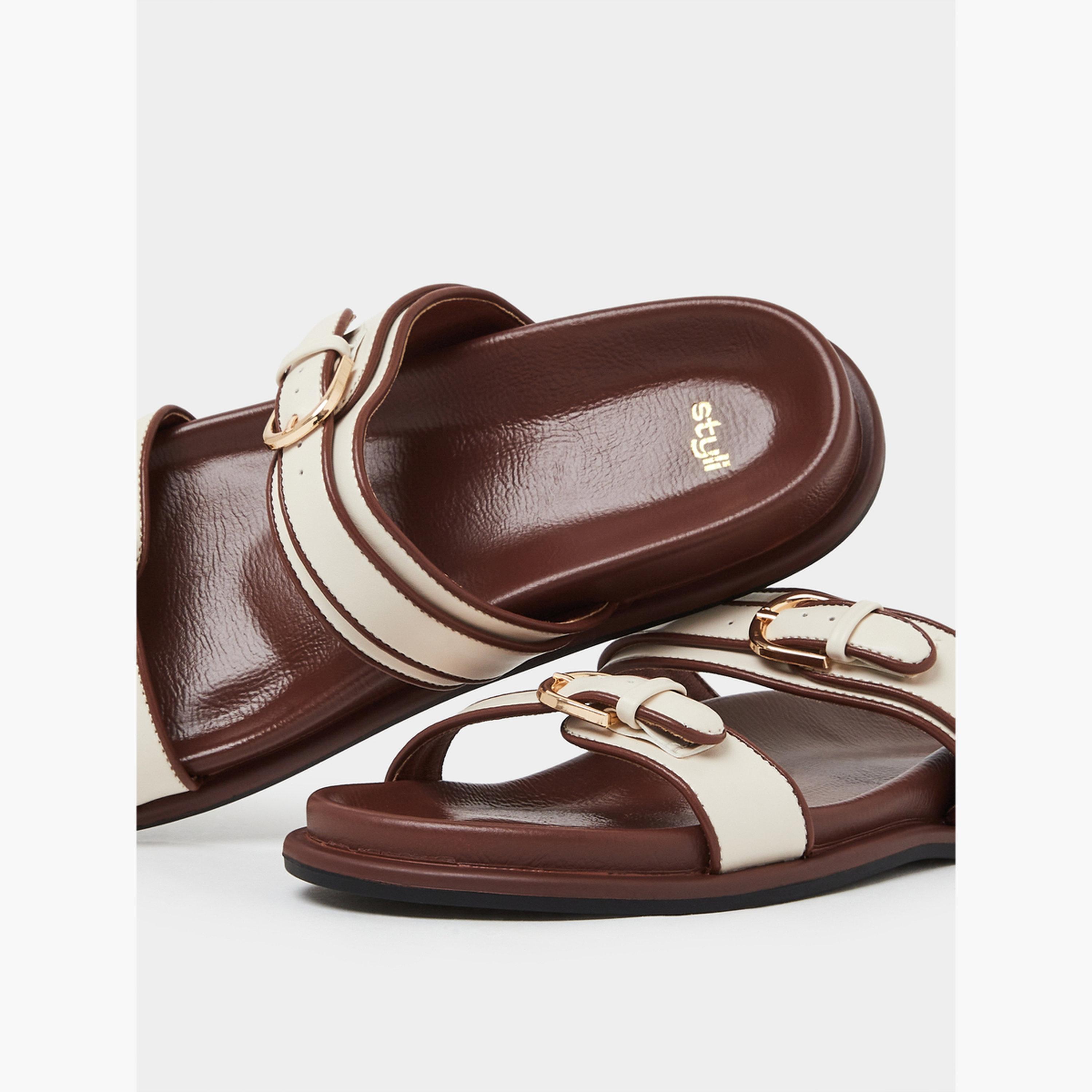 صندل مريح سادة بتفاصيل إبزيم-women-shoes-sandals-flats-image-4