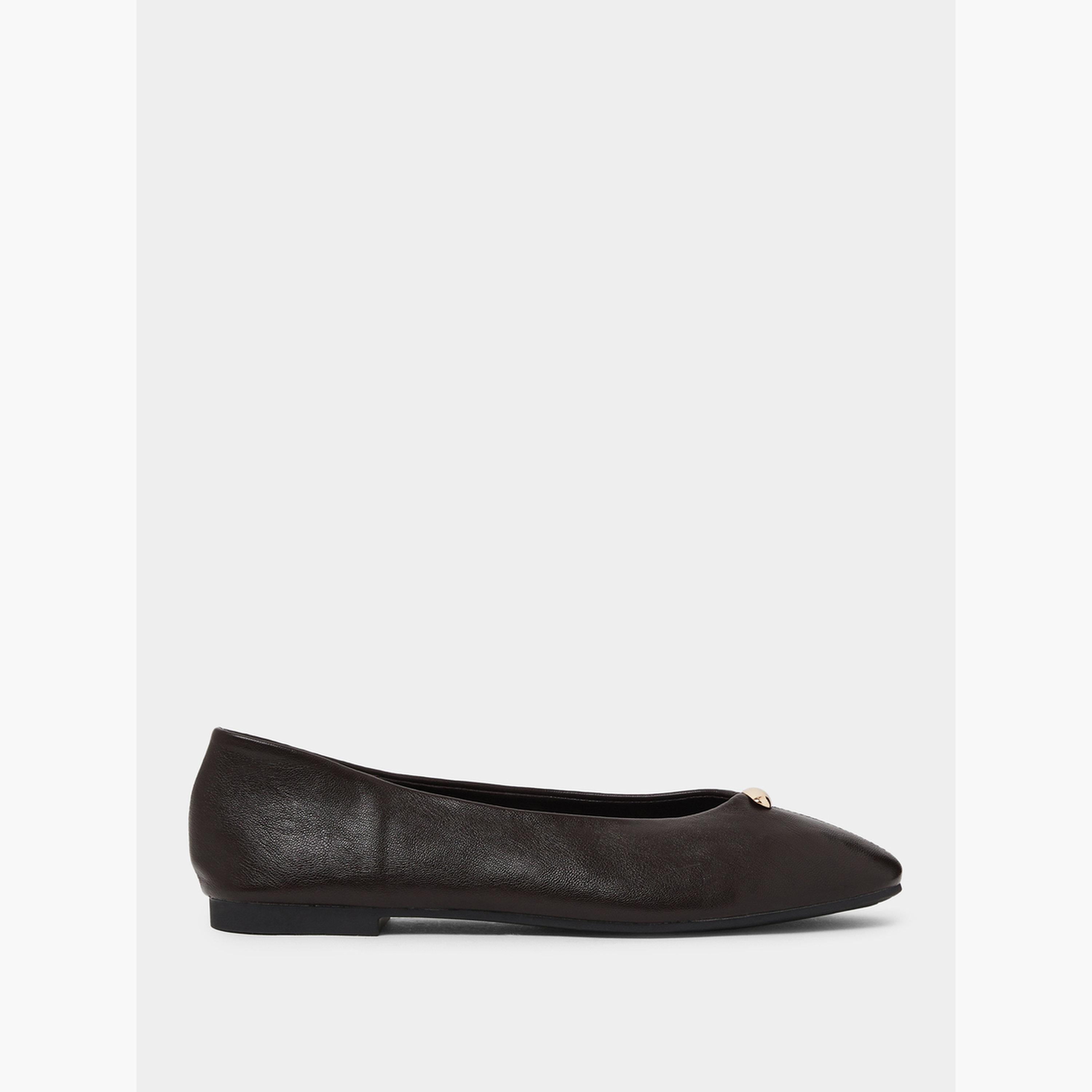 حذاء باليرينا بتفاصيل معدنية-women-shoes-ballerinas-image-2
