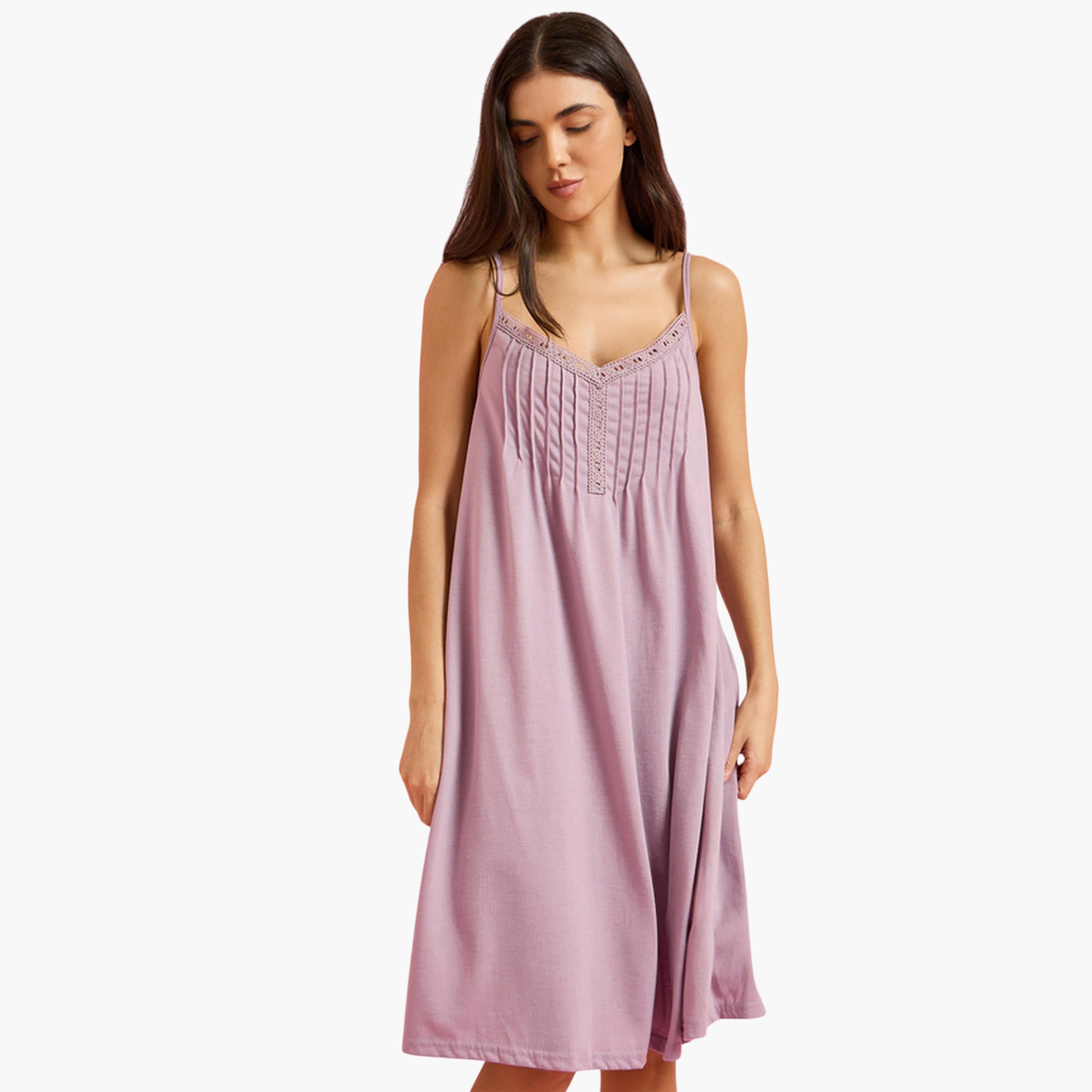 قميص نوم بتفاصيل ثنايات ودانتيل-women-clothing-nightwear-nighties-image-1
