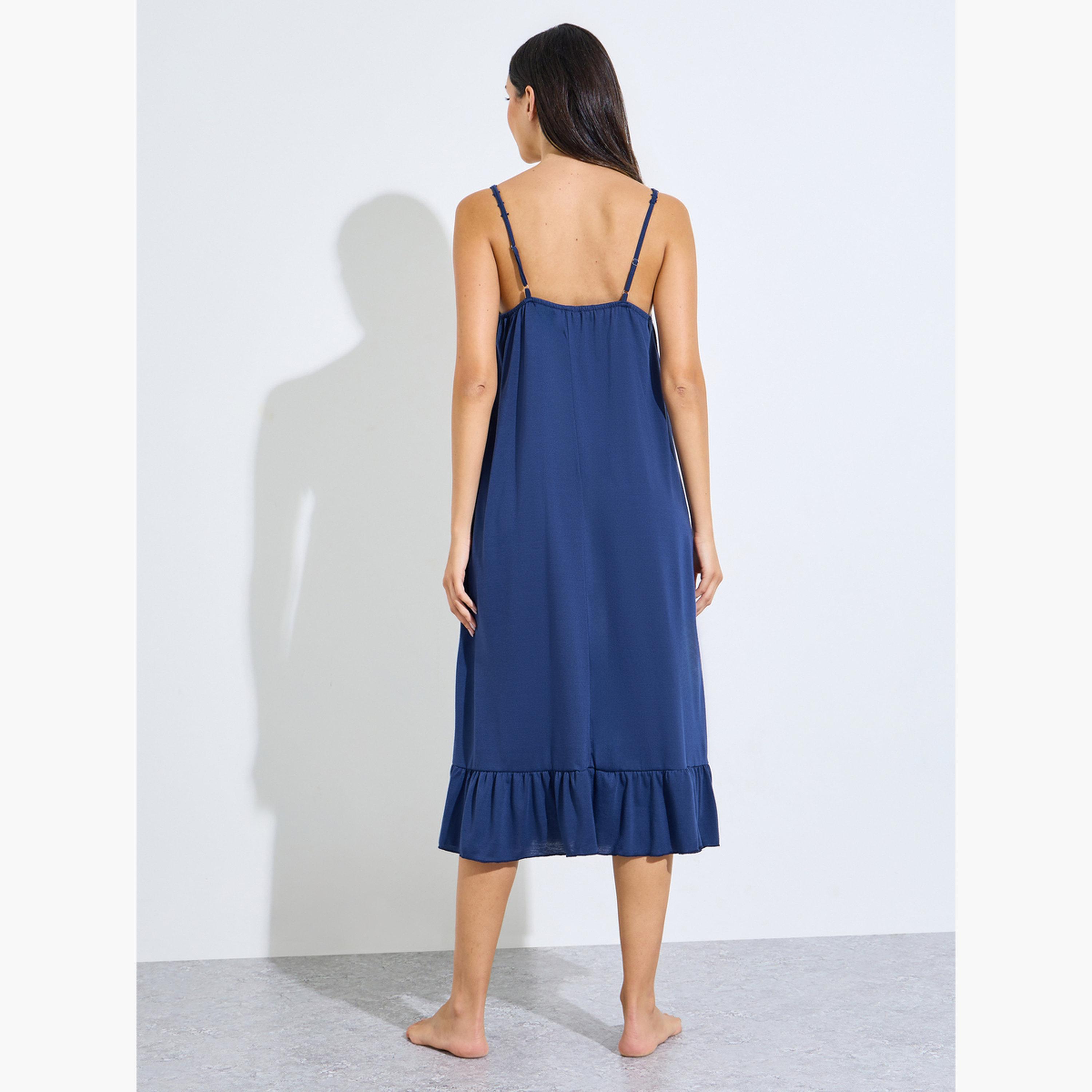 قميص نوم بتفاصيل زهور دانتيل وحافة كشكش-women-clothing-nightwear-nighties-image-3