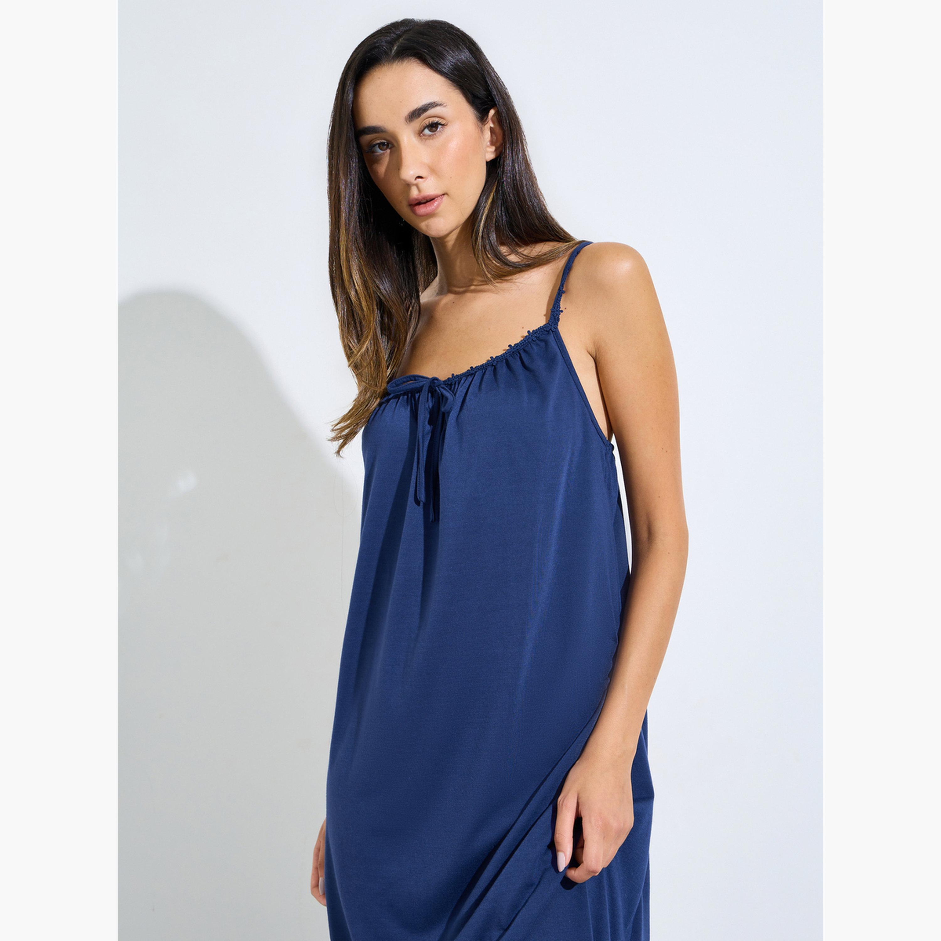 قميص نوم بتفاصيل زهور دانتيل وحافة كشكش-women-clothing-nightwear-nighties-image-4