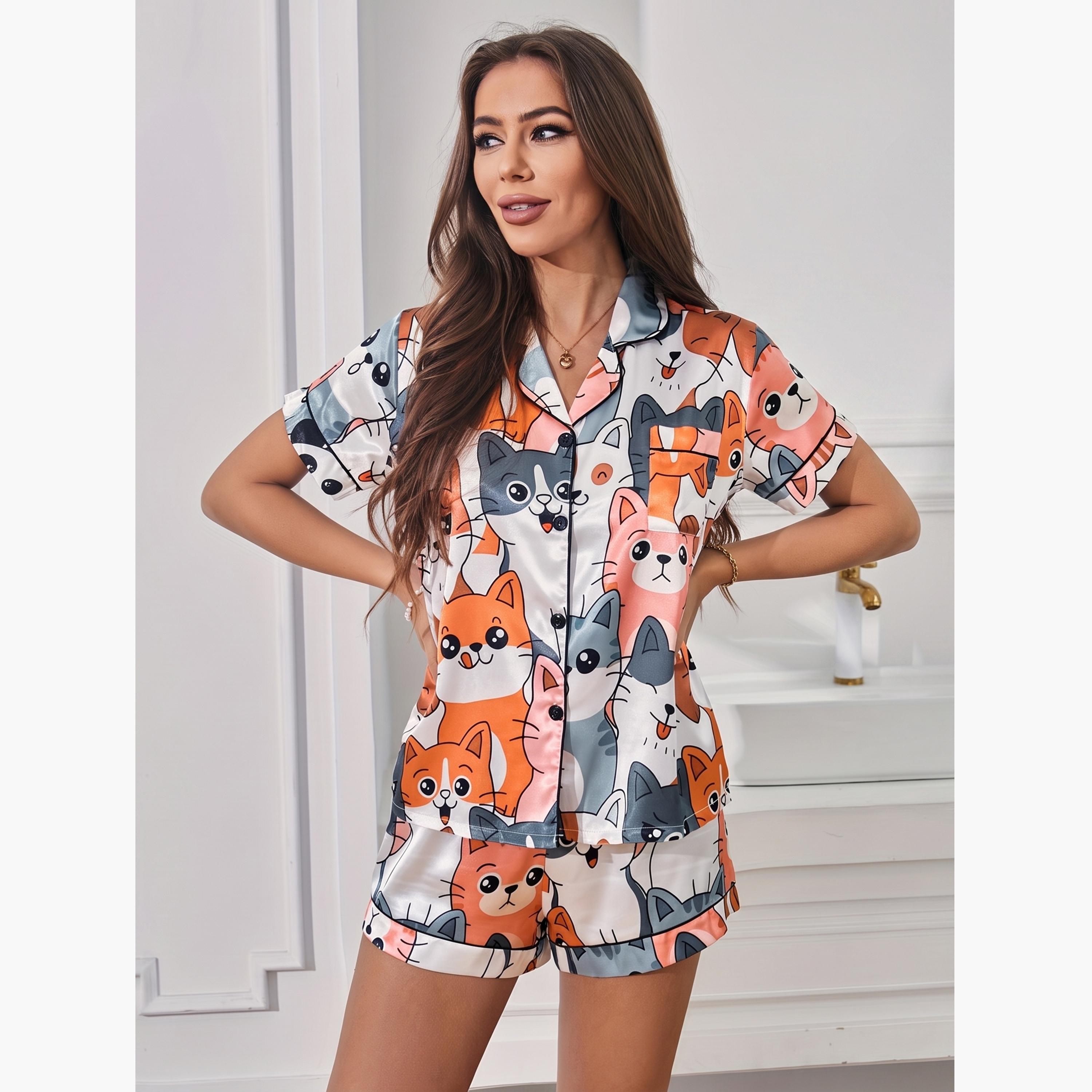 طقم بيجاما من شورت وبلوزة بطبعة جرافيك متعدد الألوان-women-clothing-nightwear-pyjamas-shortsets-image-1