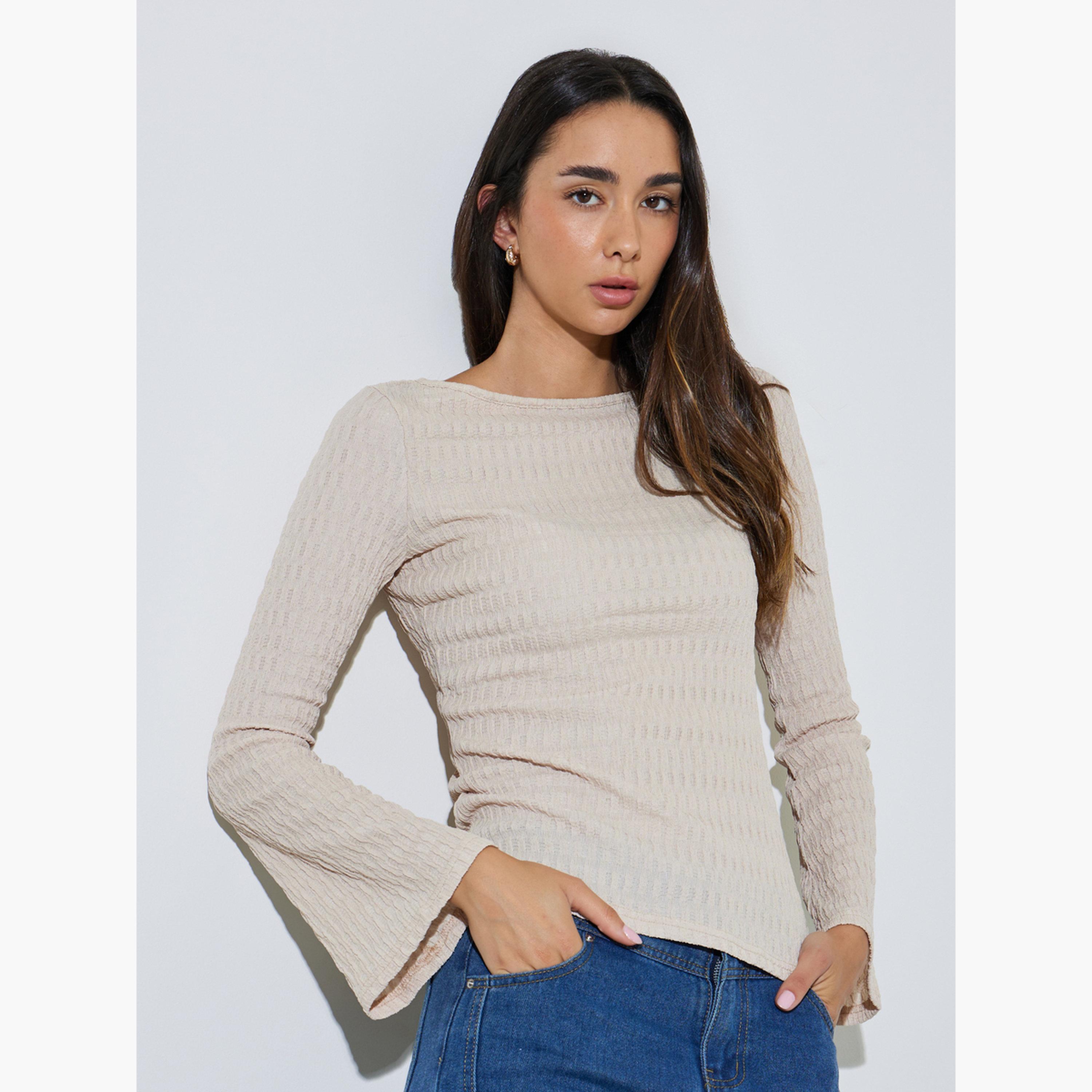 بلوزة ضيقة بتفاصيل بارزة الملمس وياقة قارب بيج-women-clothing-shirtsandblouses-blouses-image-1