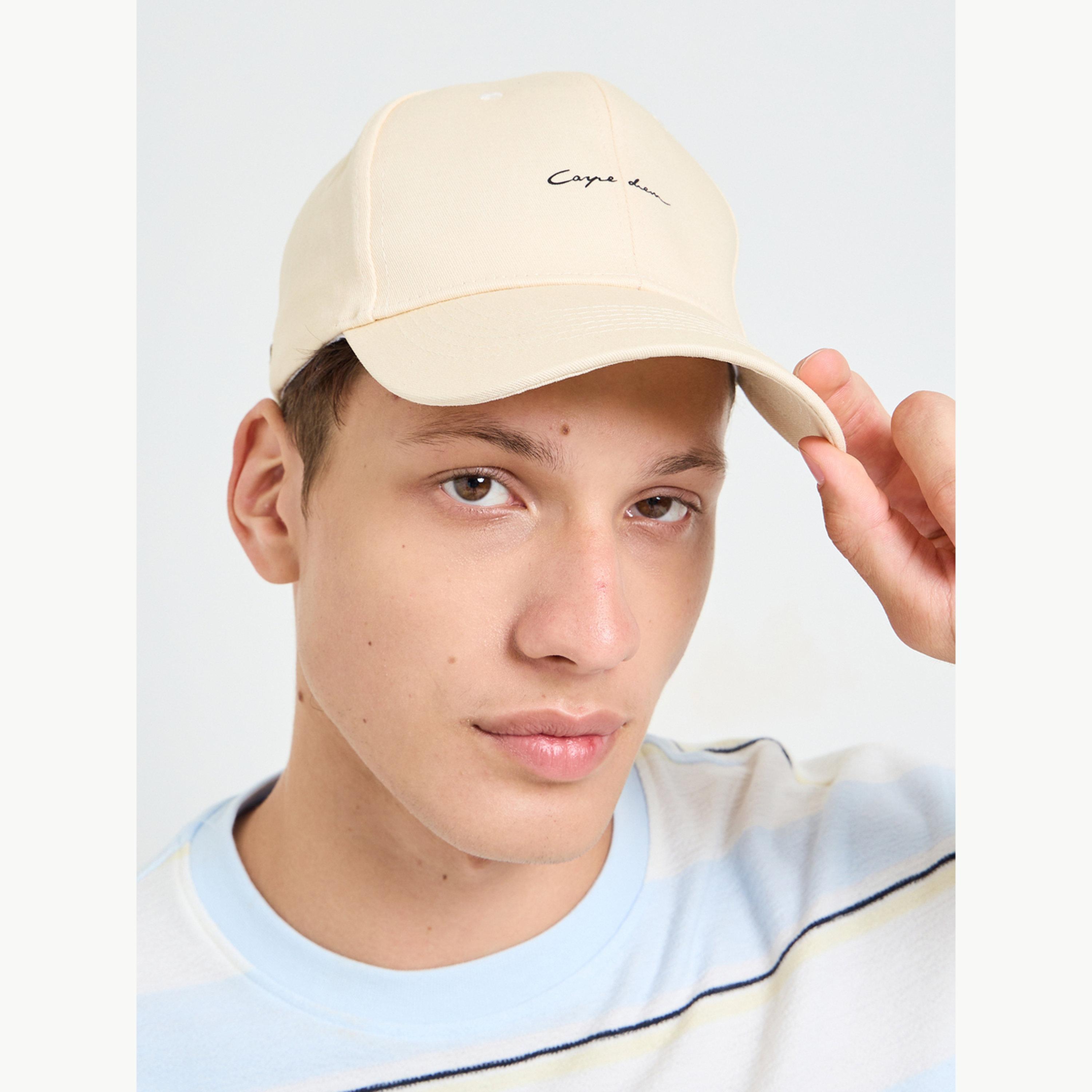 كاب بيسبول بتفاصيل مطرزة-men-caps-image-2