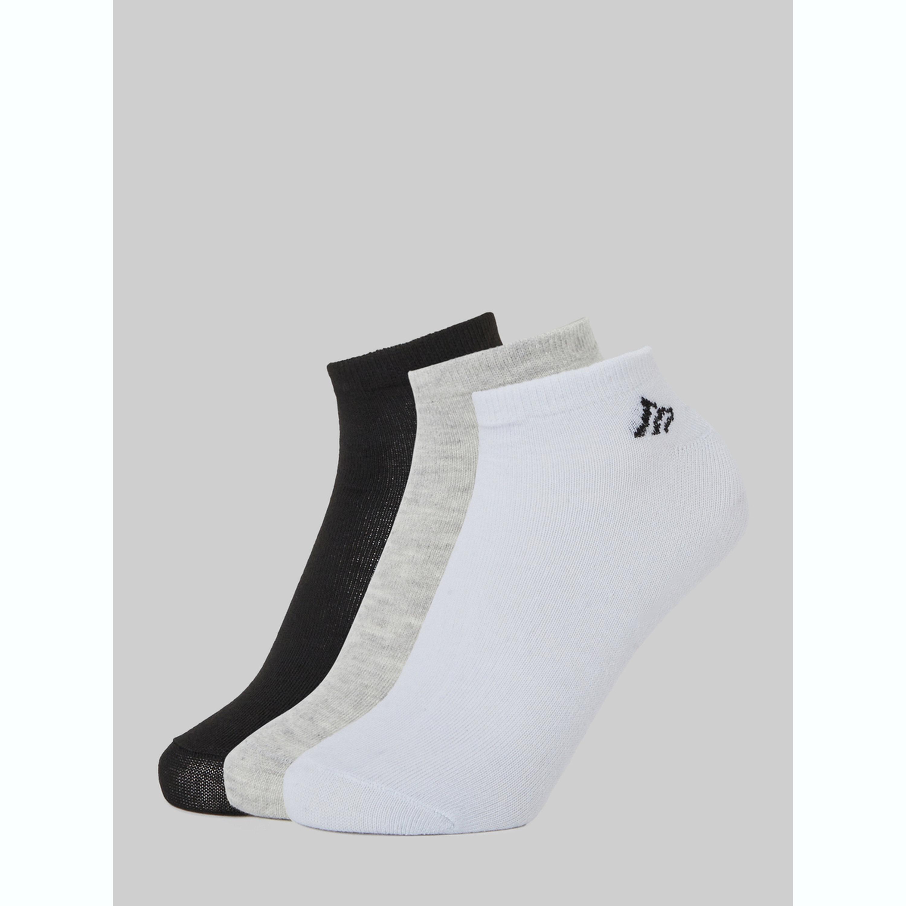 عبوة من 3 جوارب كاحل متنوعة-men-socks-image-1