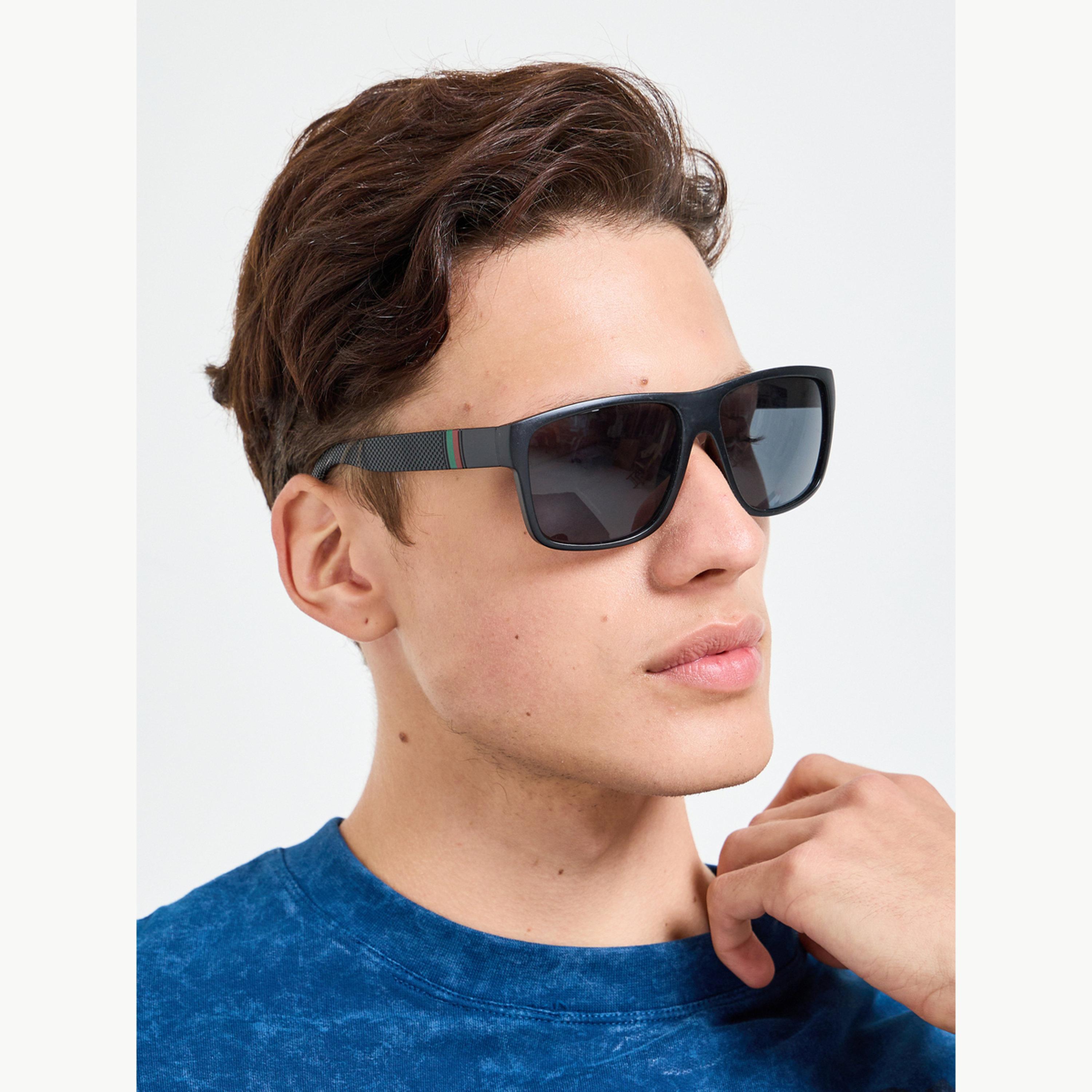 Styli Solid Wayfarer Sunglasses-men-sunglasses-image-2