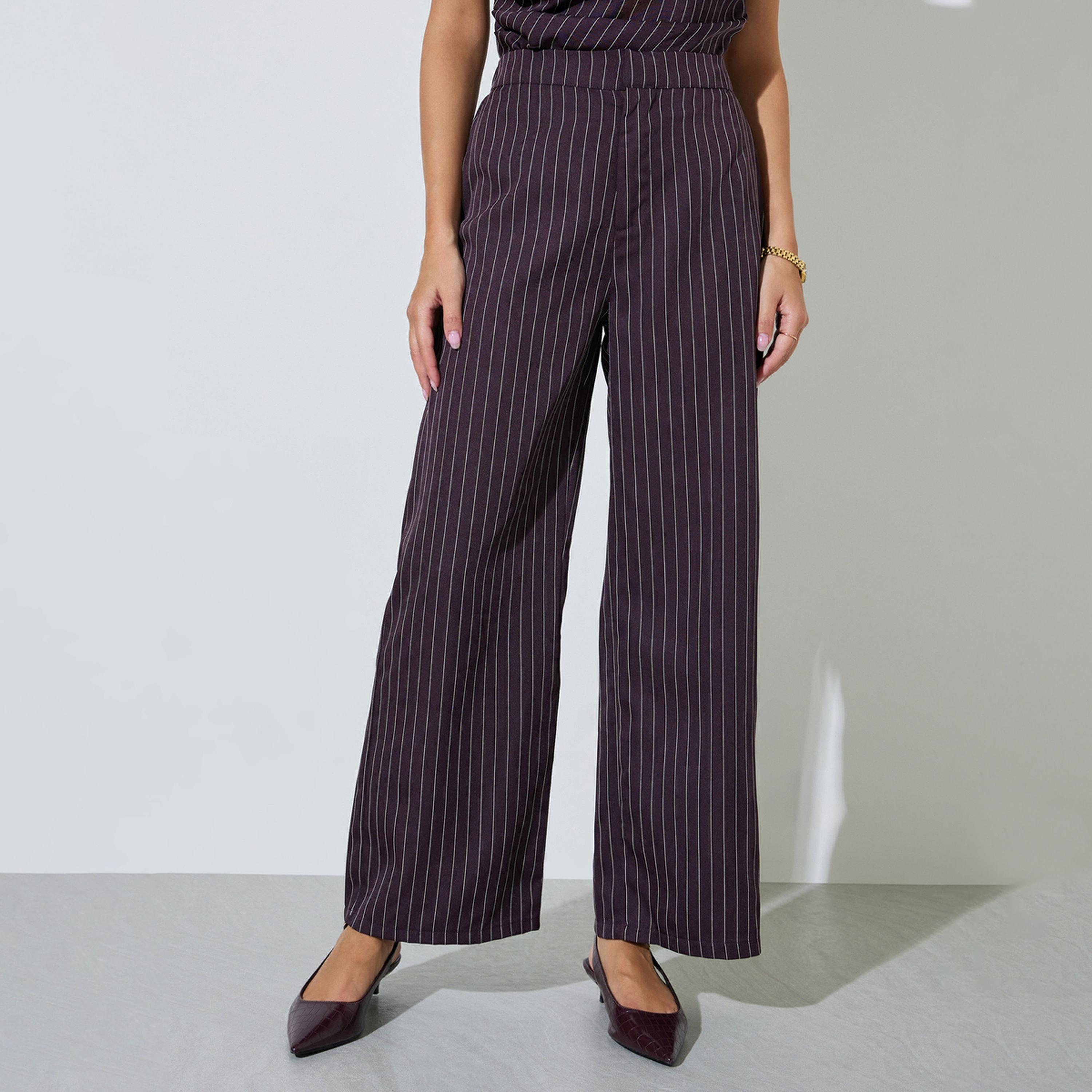 بنطال بأرجل واسعة ونمط خطوط رفيعة-women-clothing-bottoms-joggers-image-1