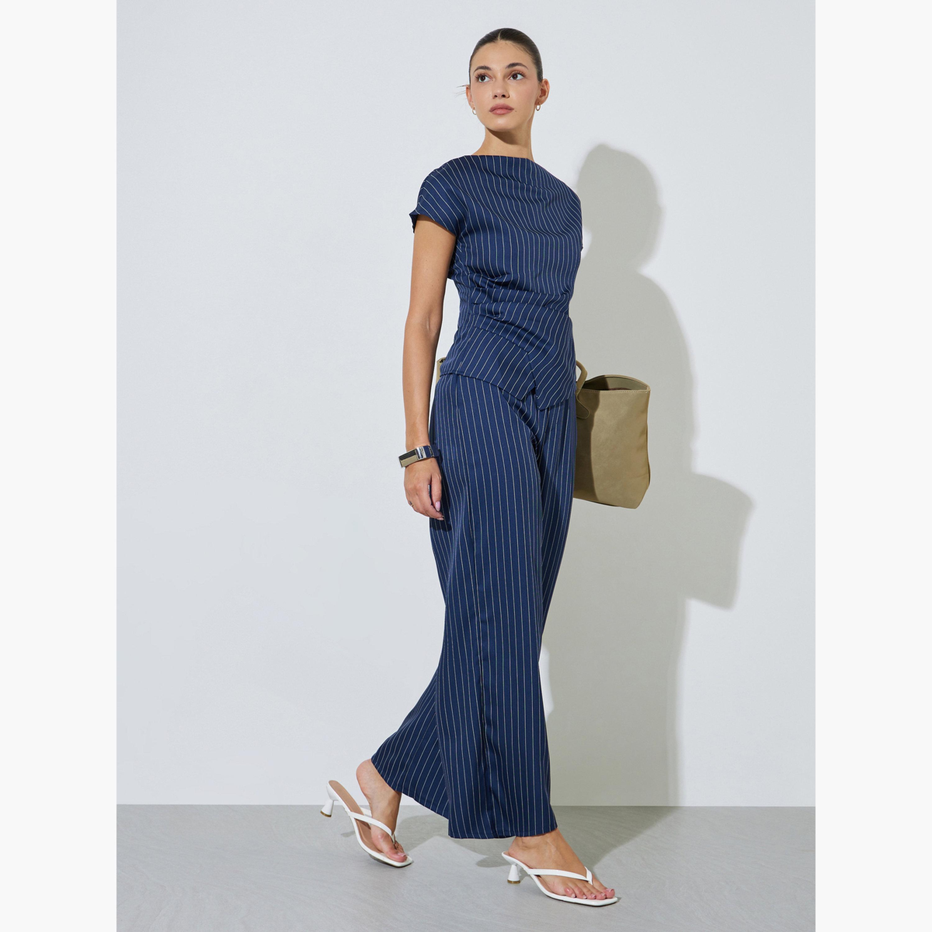بنطال بأرجل واسعة ونمط خطوط رفيعة-women-clothing-bottoms-joggers-image-2