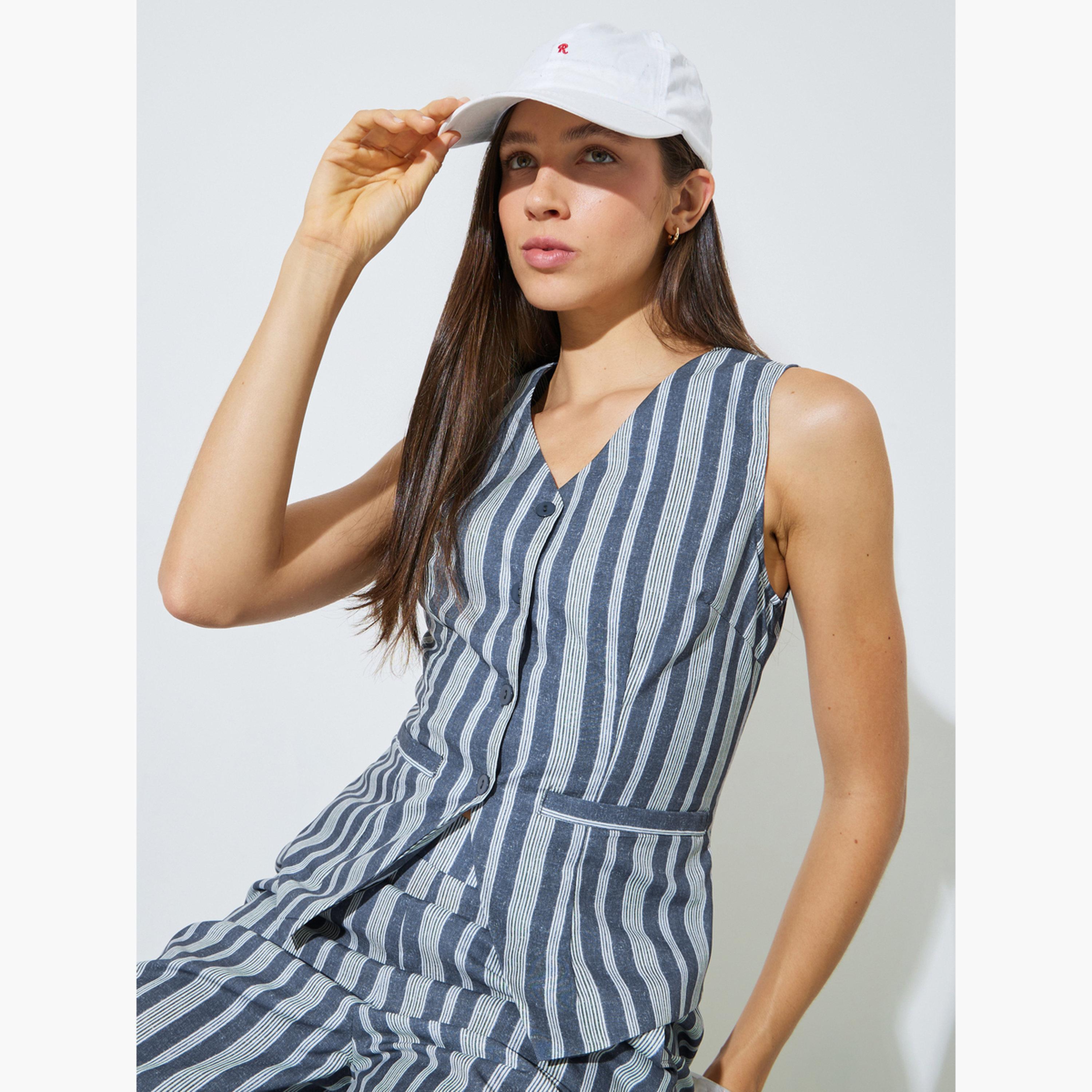 جيليه مخطط بلا أكمام بتفاصيل جيوب-women-clothing-shirtsandblouses-blouses-image-3