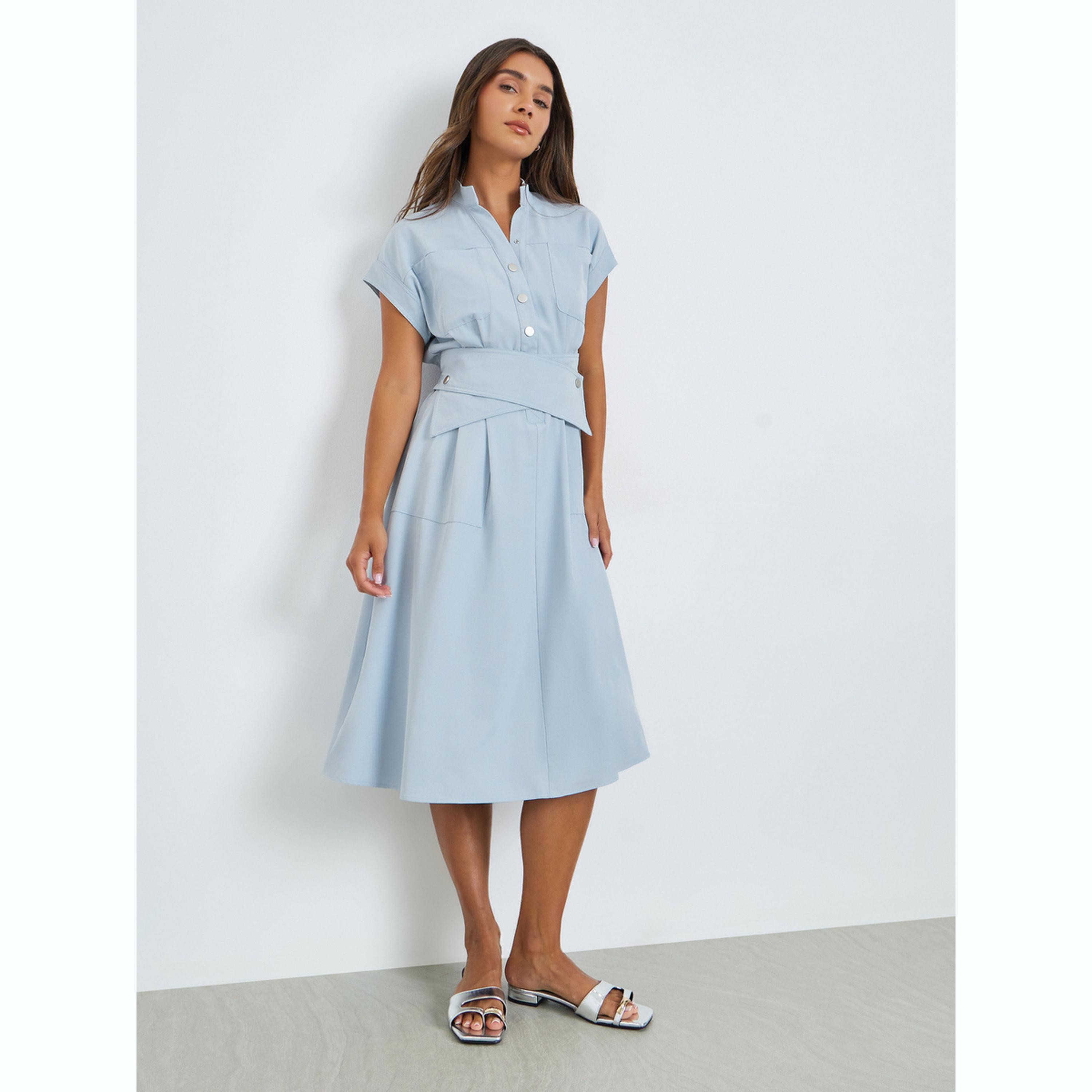 فستان ميدي أزرق بأكمام قصيرة وتفاصيل لافة-women-clothing-dresses-image-2