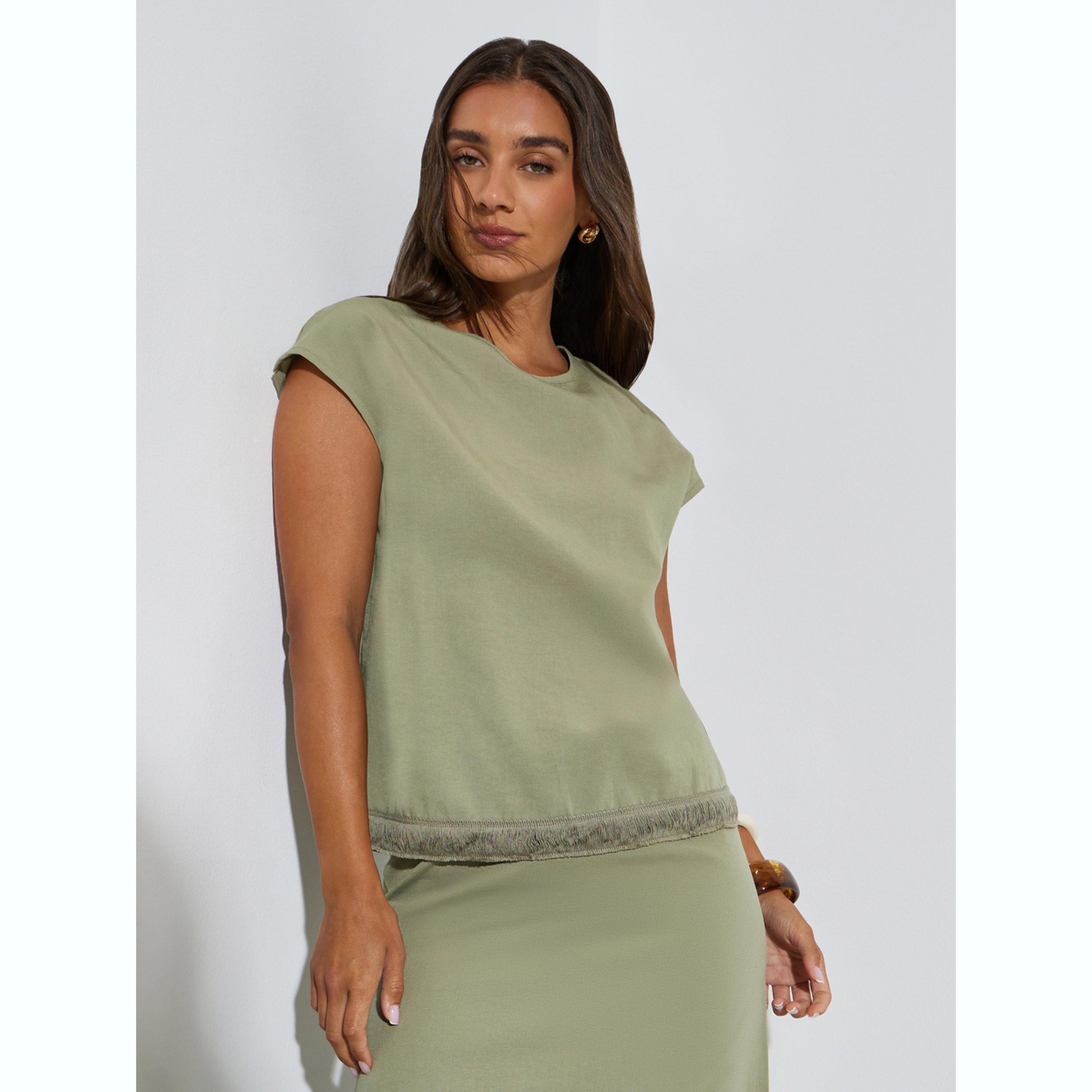 مجموعة من تنورة ميدي وبلوزة بحافة شراشيب سادة-women-clothing-coordsets-image-2