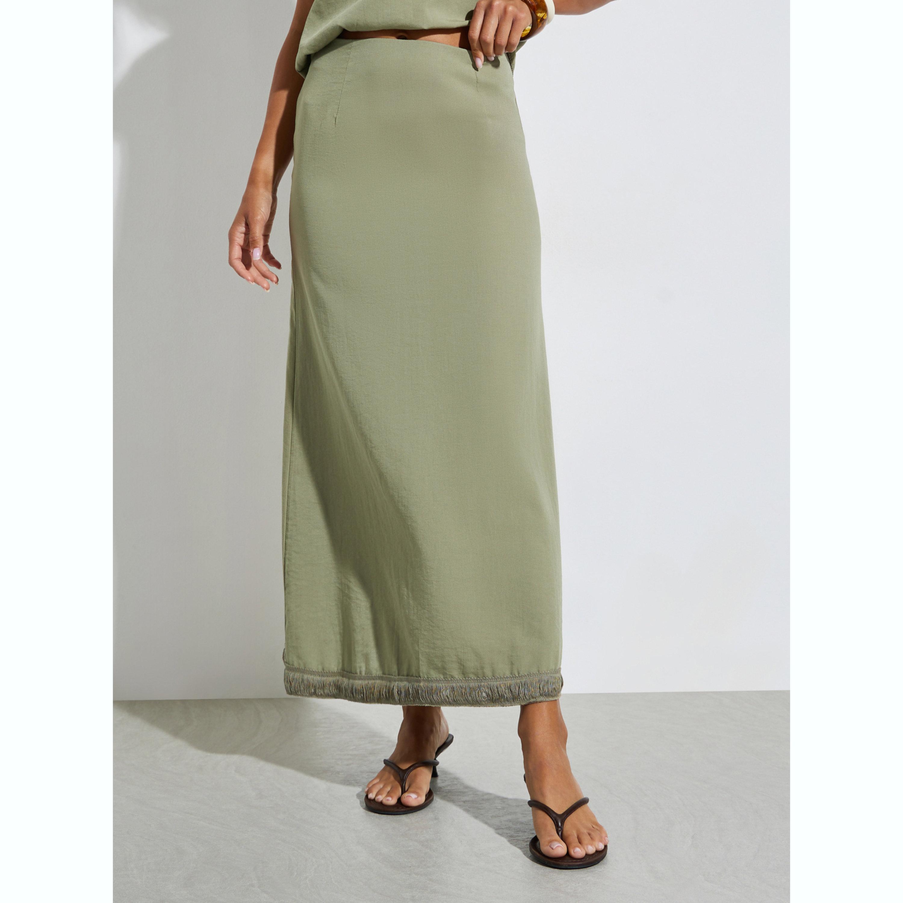 مجموعة من تنورة ميدي وبلوزة بحافة شراشيب سادة-women-clothing-coordsets-image-4