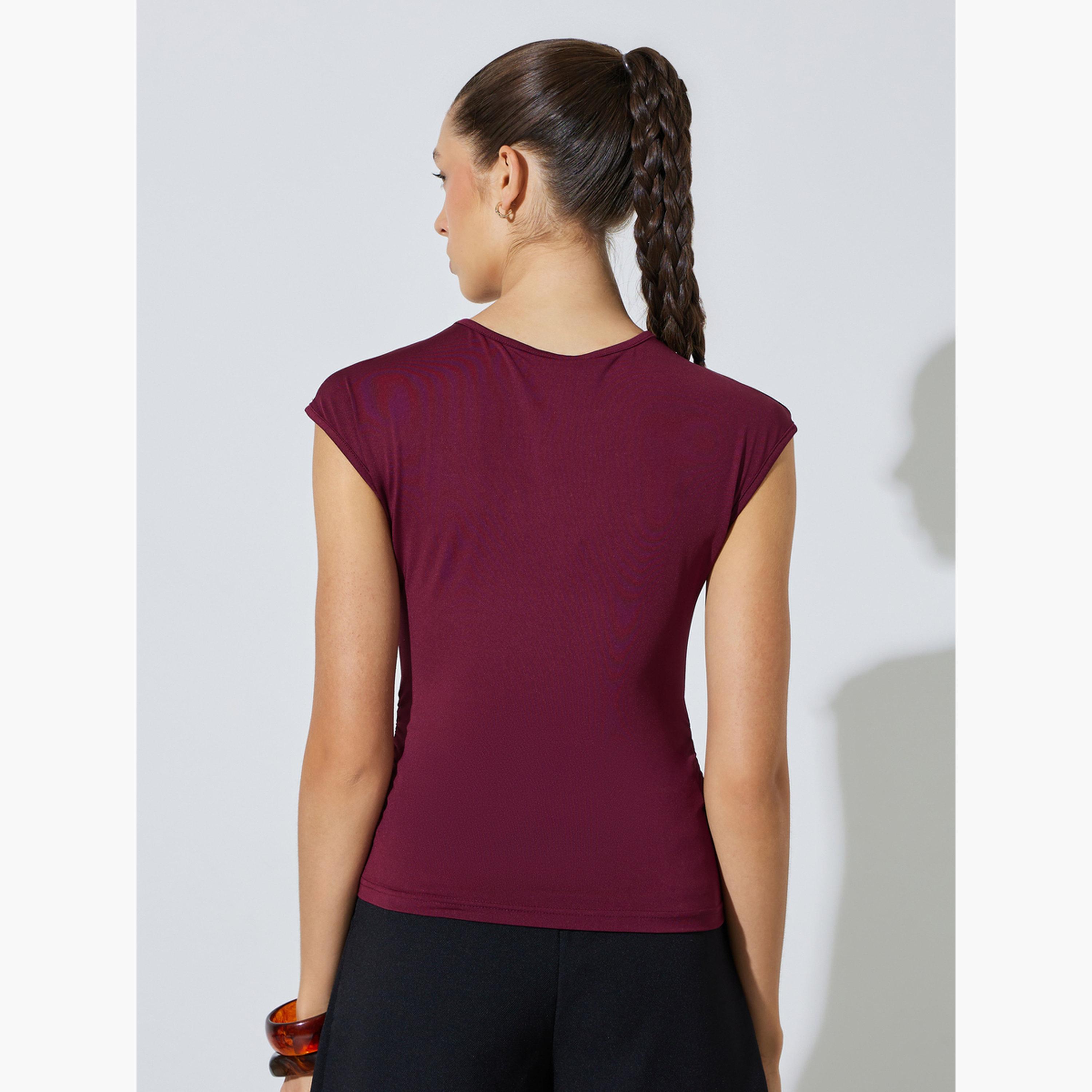 ستايلي - تيشيرت بورغندي ضيق بأكمام قصيرة ورقبة دائرية-women-clothing-tshirts-image-4