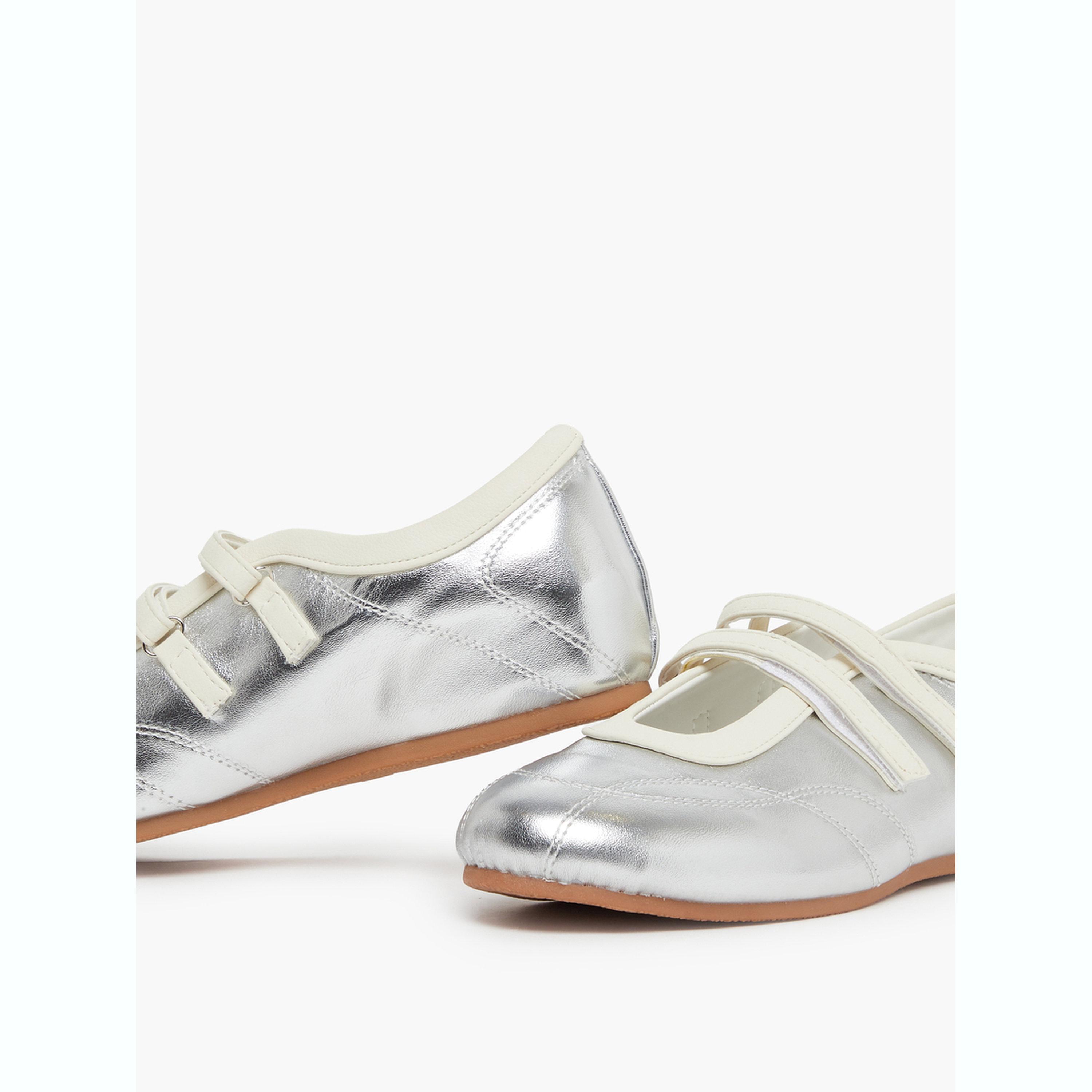 Styli Metallic Look Sneakers with Hook and Loop-women-shoes-sneakers-image-4