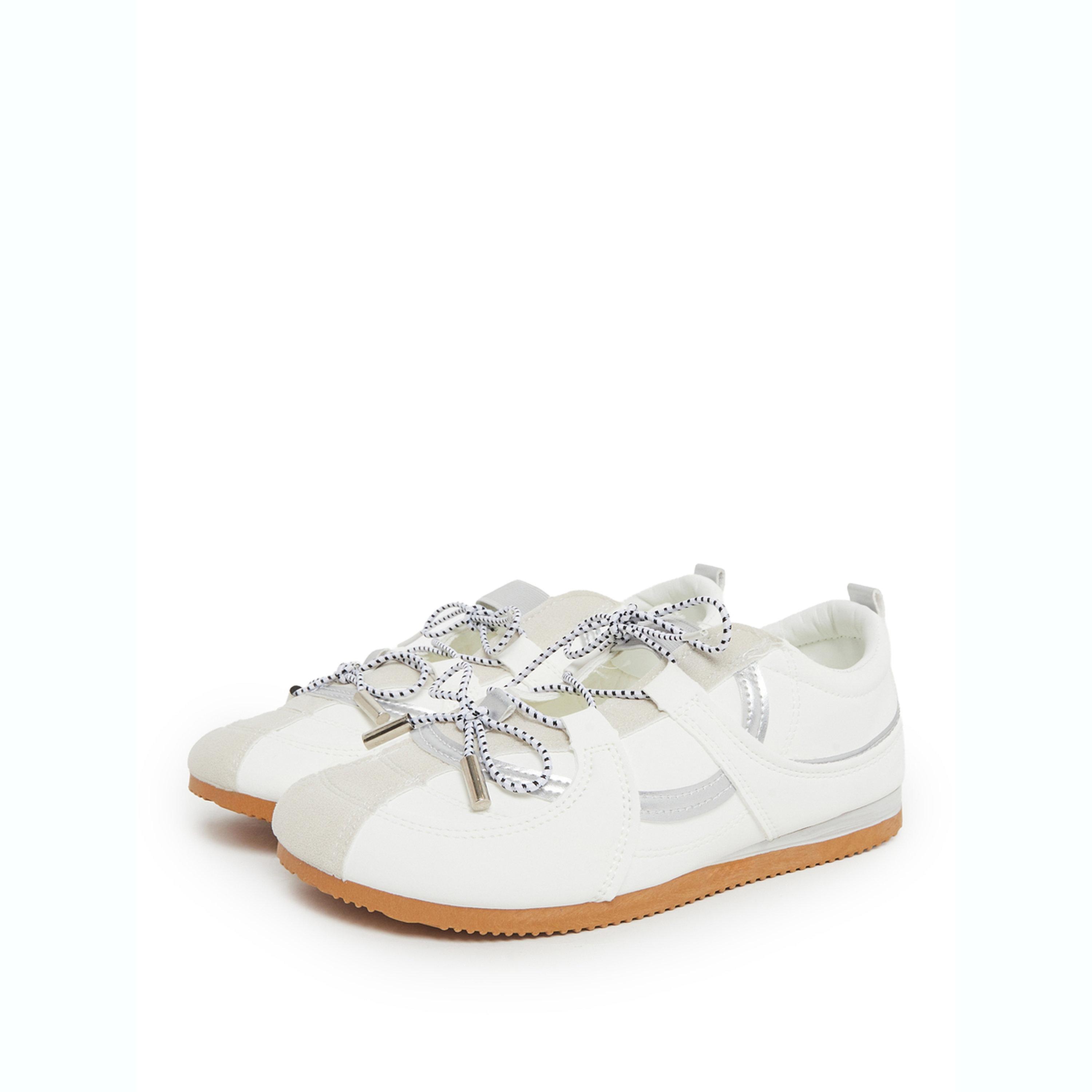 حذاء سنيكرز سادة برباط-women-shoes-sneakers-image-1