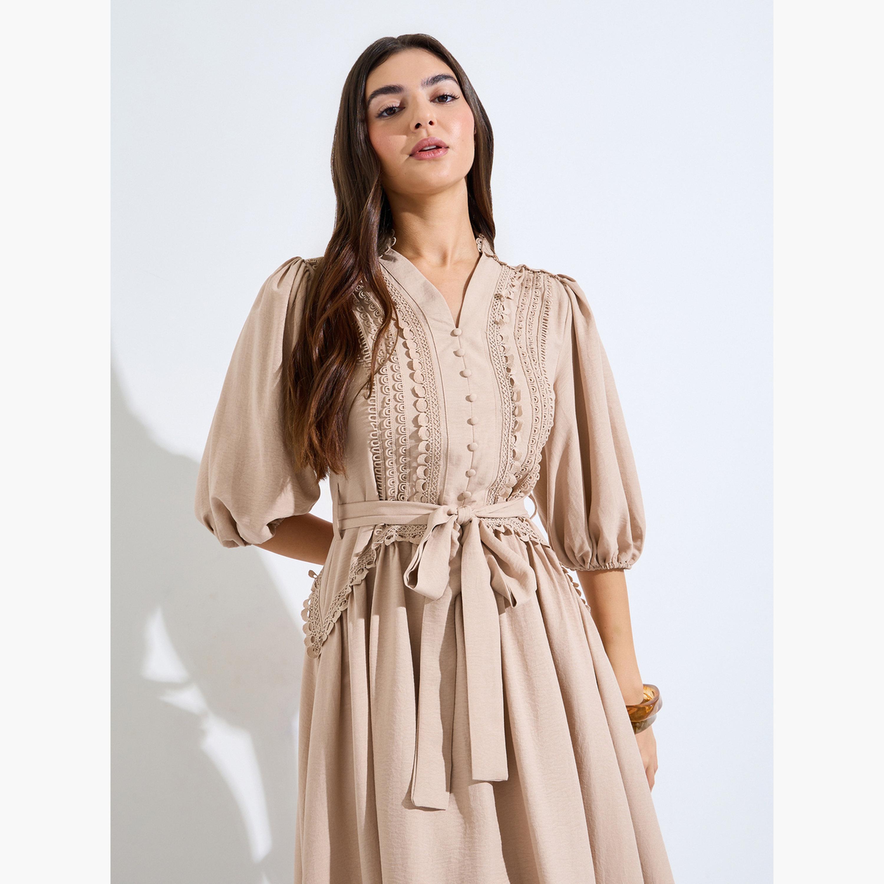 فستان طويل بحافة واسعة وتفاصيل دانتيل-women-clothing-dresses-image-2