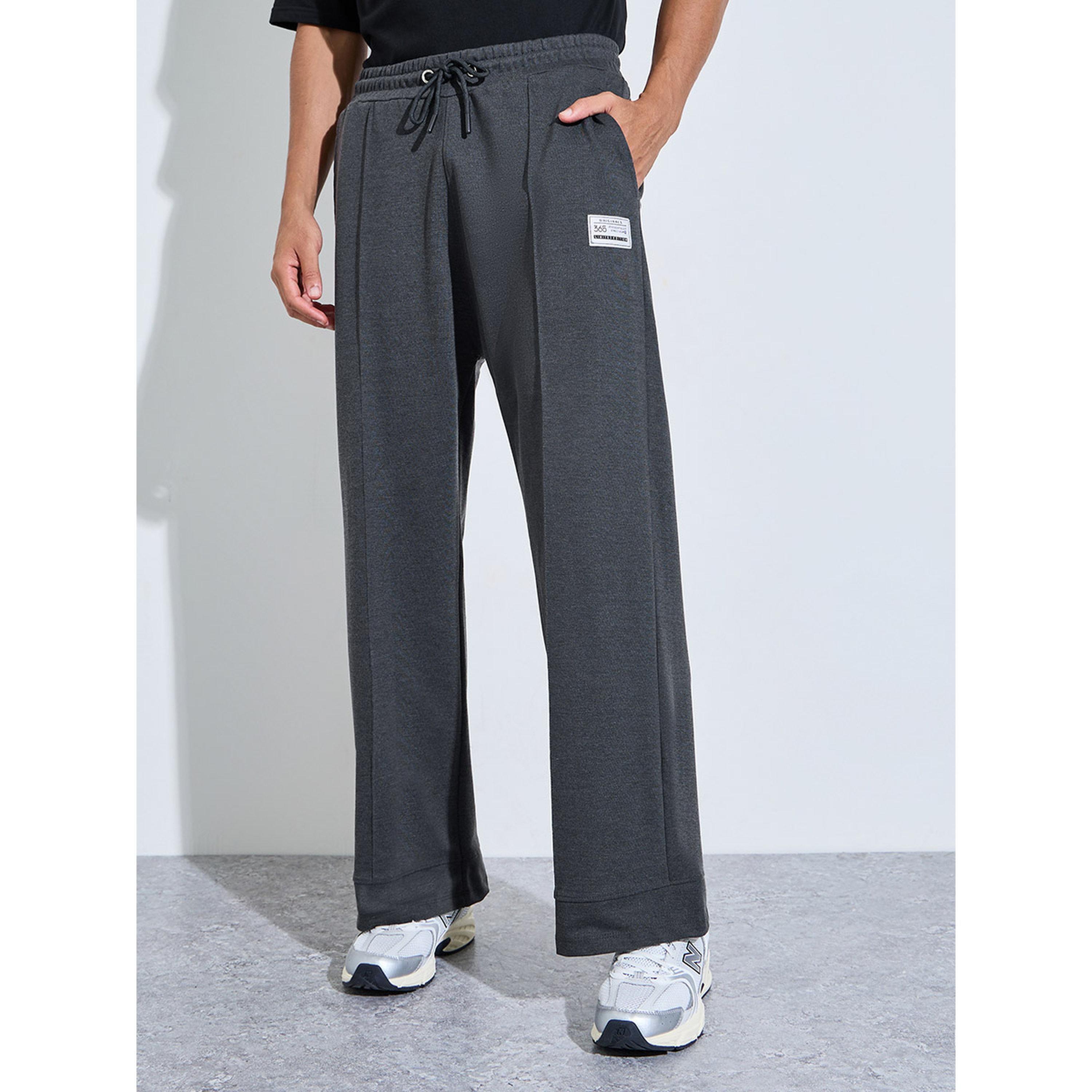جوغر واسع بتفاصيل شارة وكشكشة-men-clothing-joggers-image-1
