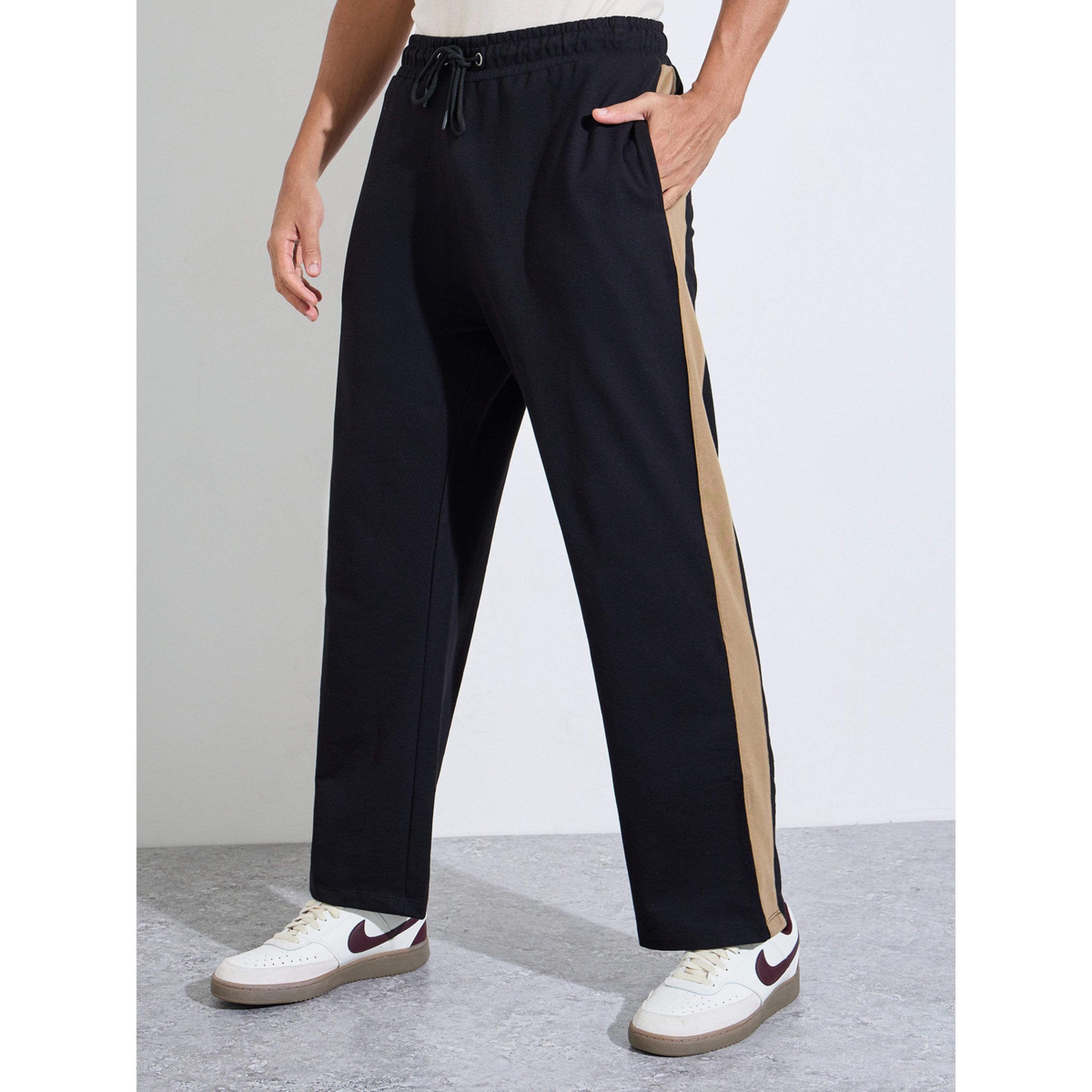 جوغر واسع بأشرطة جانبية برباط باللون الأسود-men-clothing-joggers-image-1