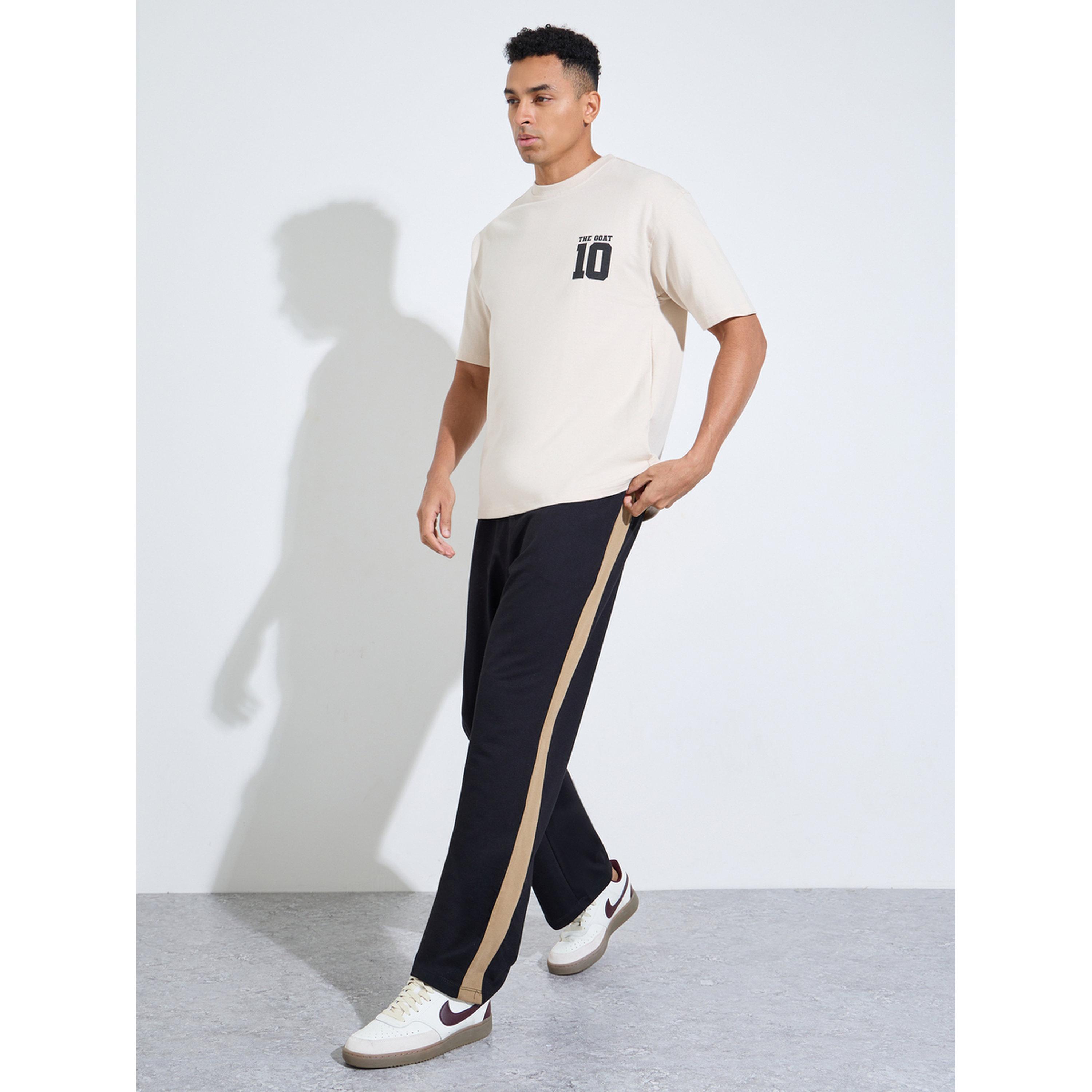 جوغر واسع بأشرطة جانبية برباط باللون الأسود-men-clothing-joggers-image-2