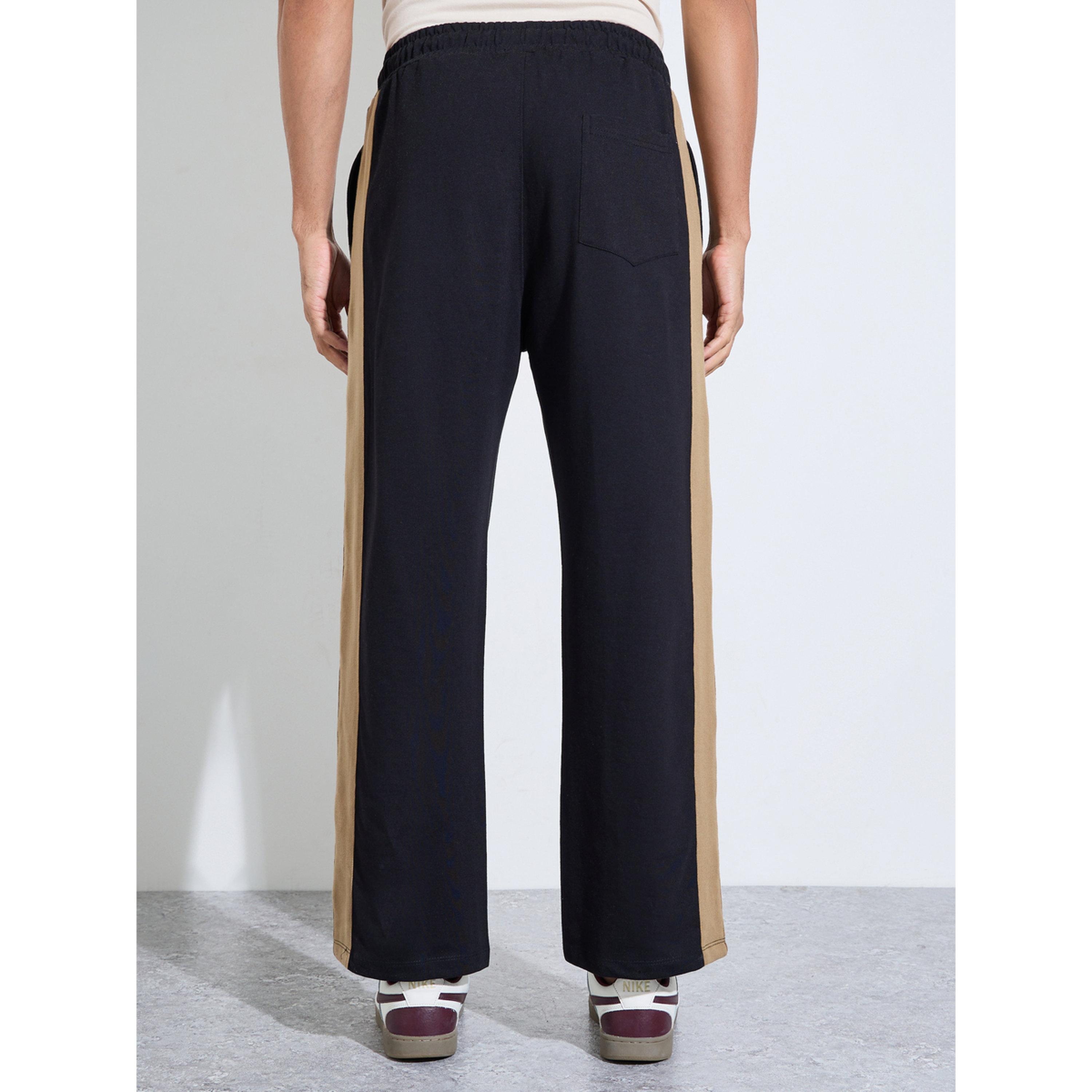 جوغر واسع بأشرطة جانبية برباط باللون الأسود-men-clothing-joggers-image-4