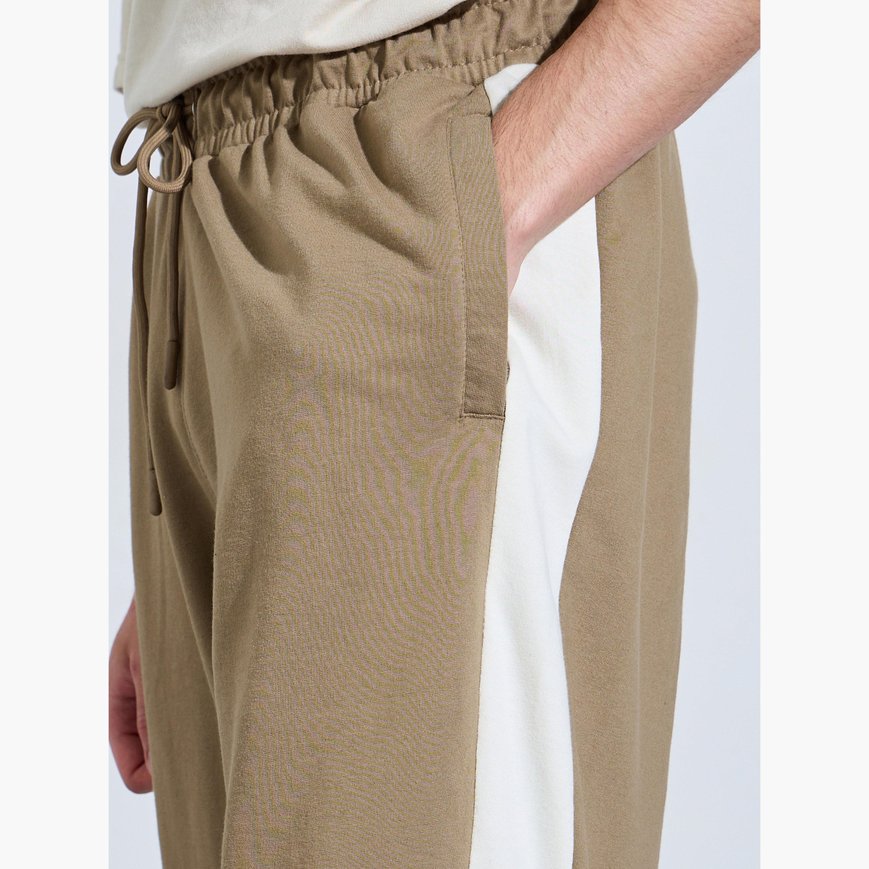 بنطال جوغر بقصة مريحة أجياب بسحاب وشريط جانبي-men-clothing-bottoms-joggers-image-4