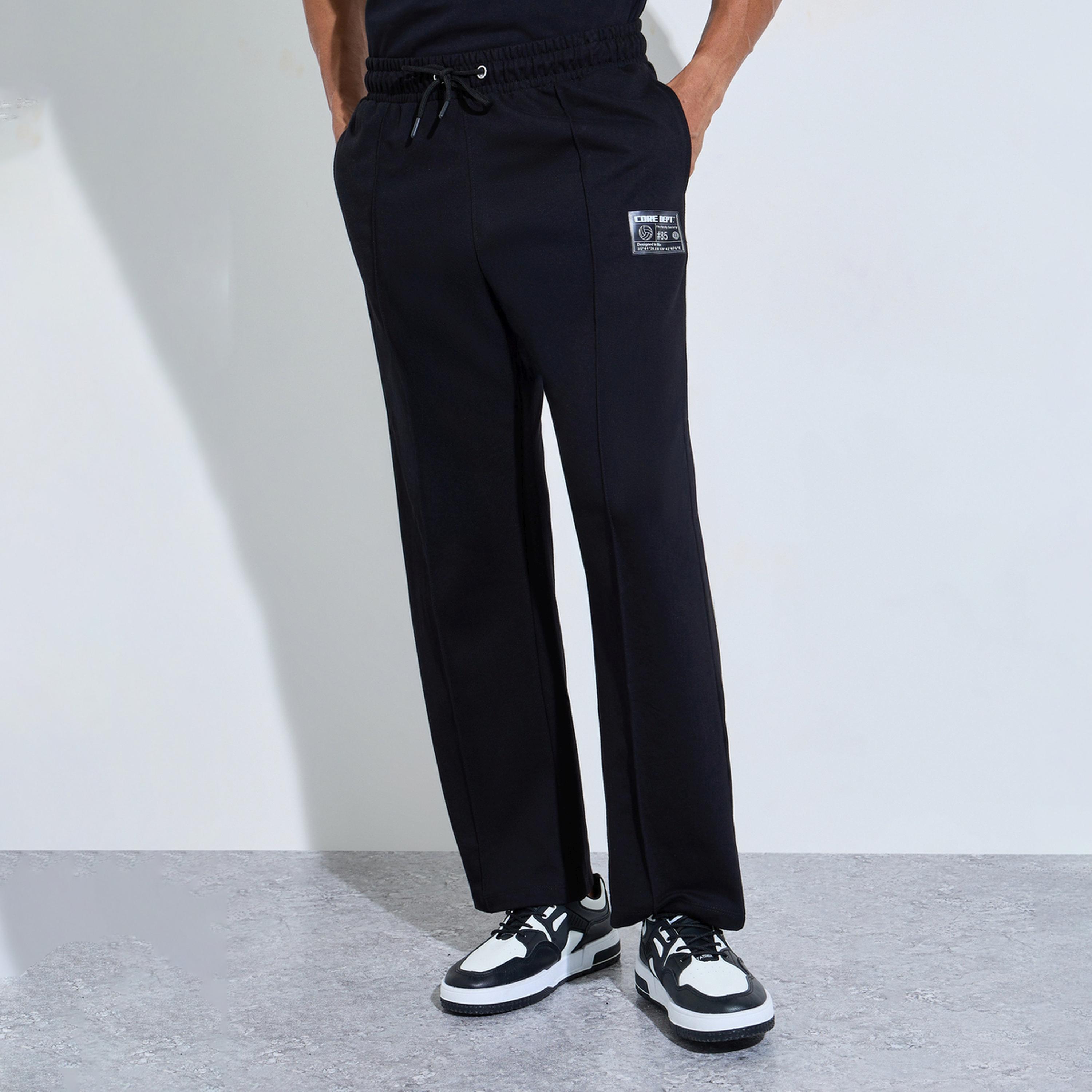 Styli Men's Black Oversized Joggers with Badge Detail-men-clothing-joggers-image-1