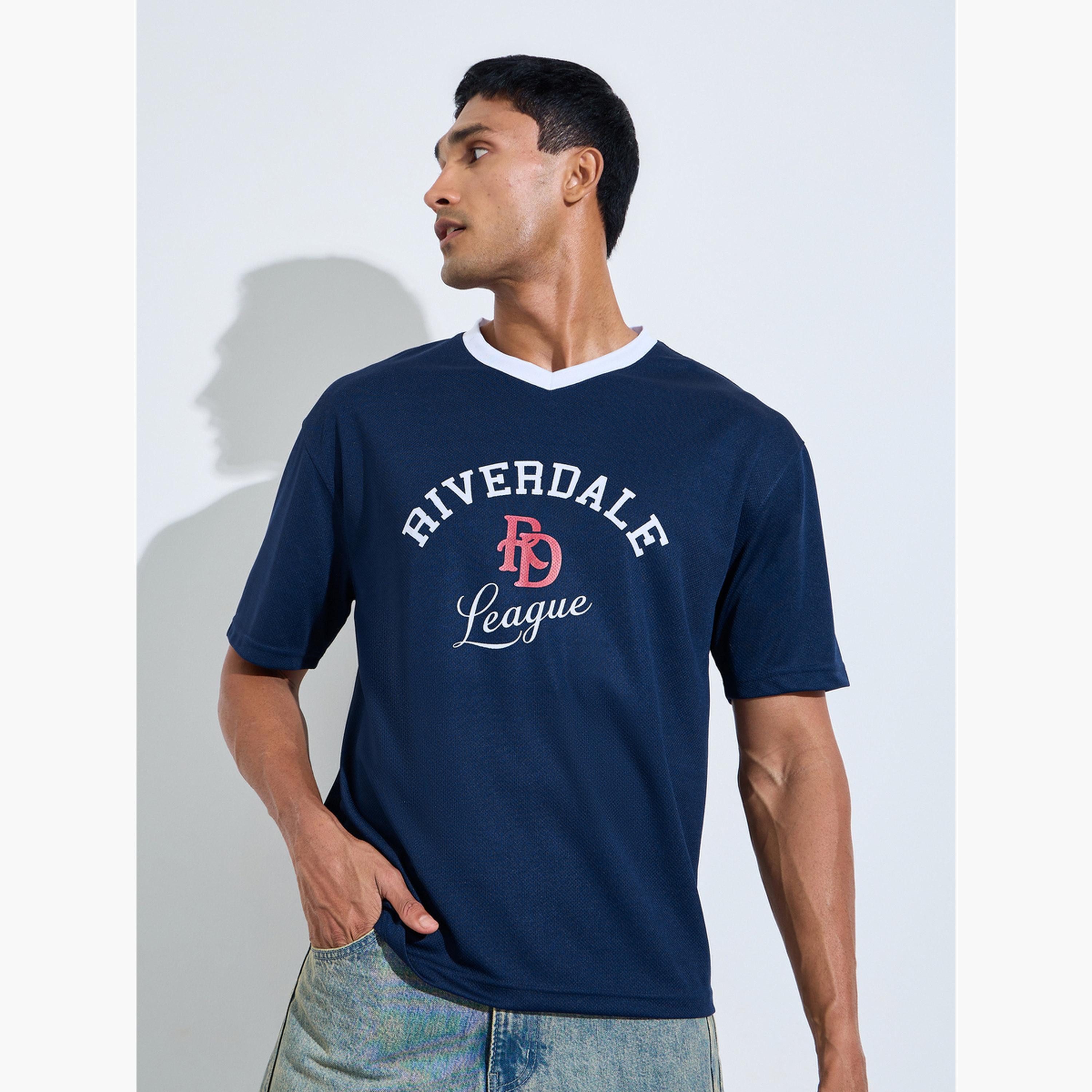ستايلي - تيشيرت رجالي فضفاض لكرة القدم بتصميم مضلع متباين-men-clothing-tshirtsandpolos-tshirts-image-1