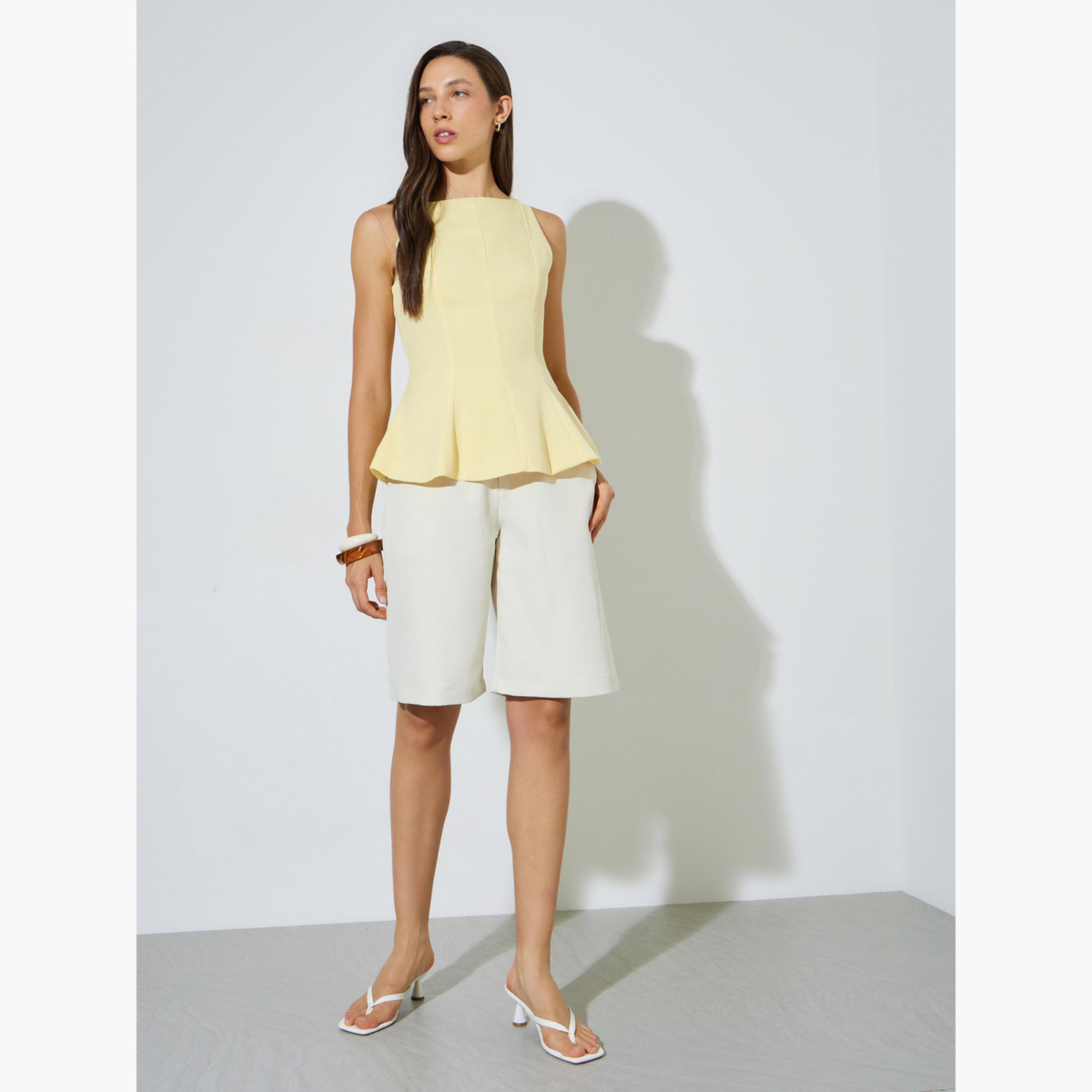ستايلي - بلوزة صفراء بدون أكمام تصميم بيبلوم-women-clothing-shirtsandblouses-blouses-image-2