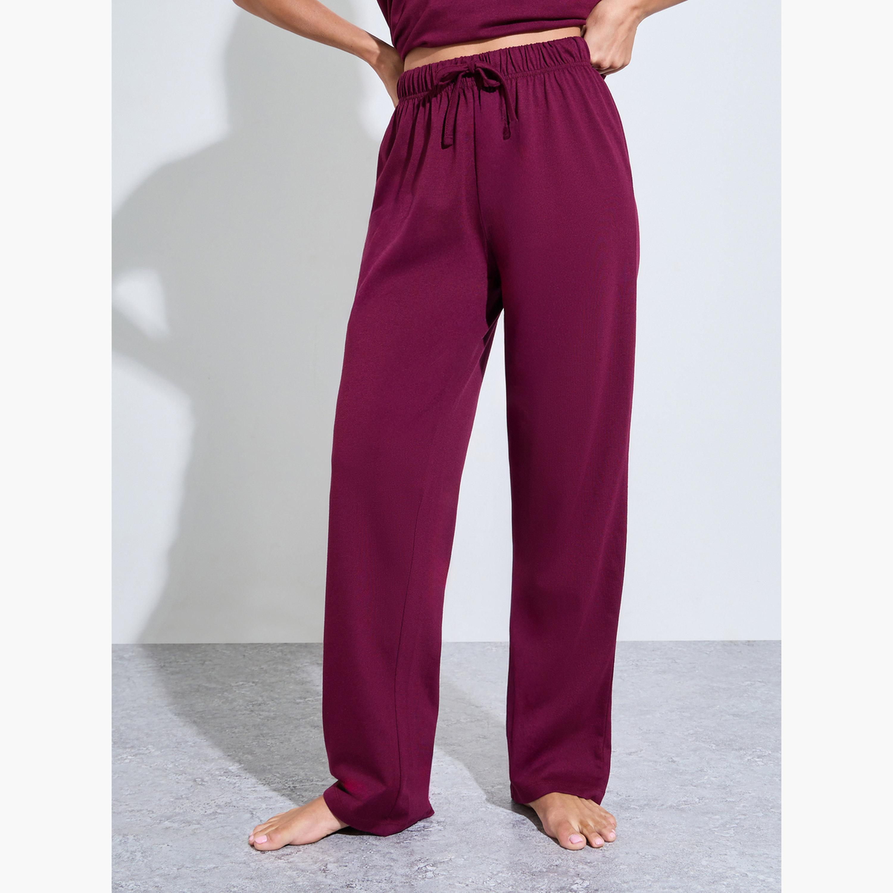 ستايلي - طقم تيشيرت وبيجامة بنقشة إيكات باللون البرغندي مع جيوب وحافة مكشكشة-women-clothing-nightwear-pyjamas-longsets-image-4