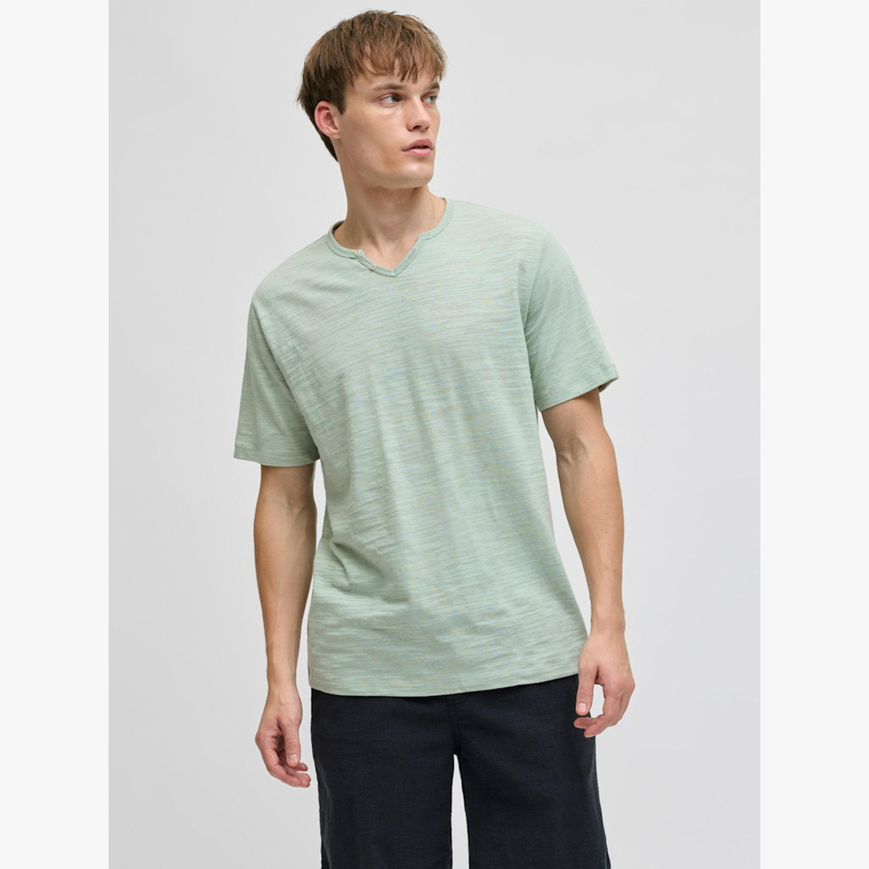 تيشيرت قطن بياقة دائرية وطبعة جرافيك-men-clothing-tshirtsandpolos-tshirts-image-1