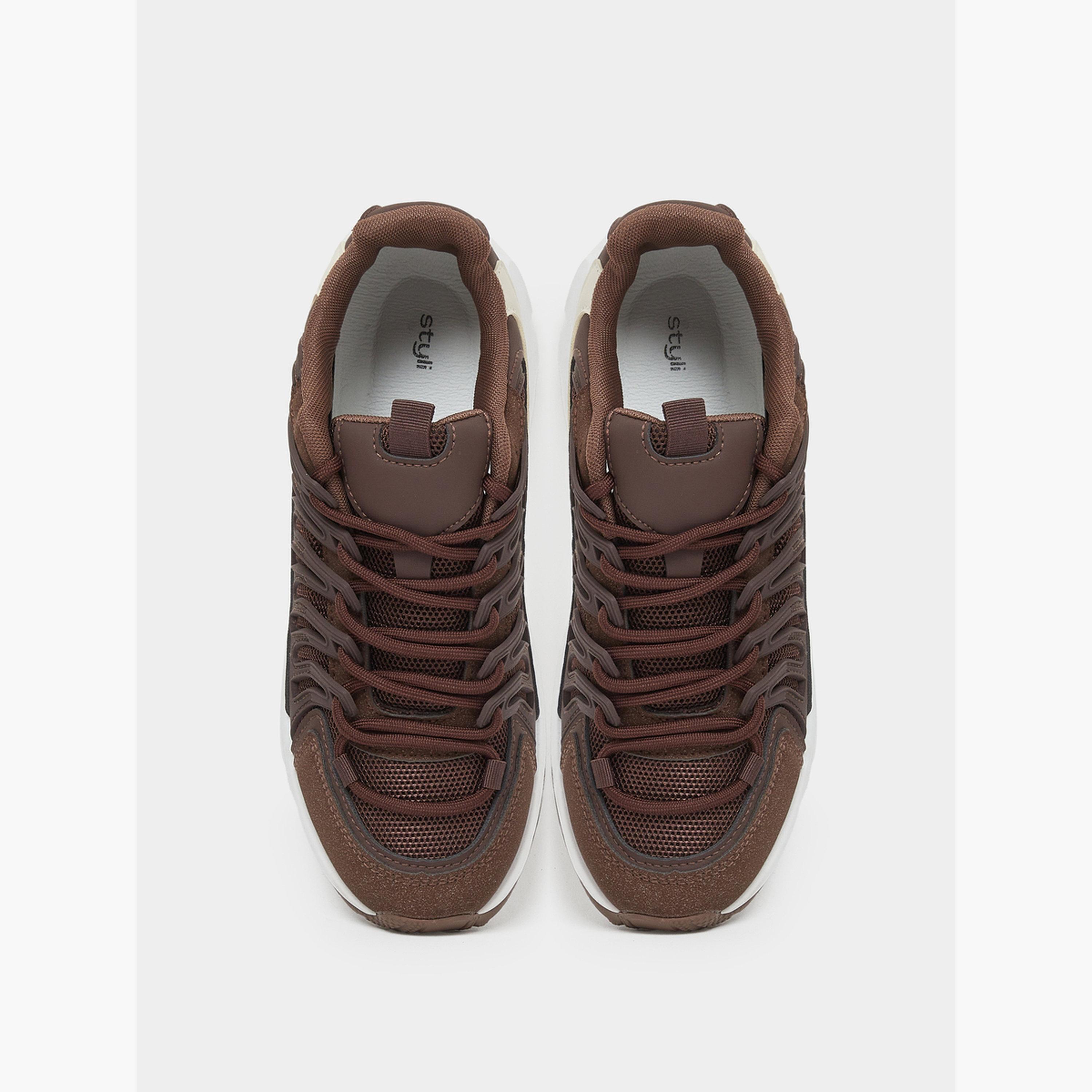 ستايلي - حذاء رياضي بني اللون ذو ملمس مميز-women-shoes-sneakers-image-3