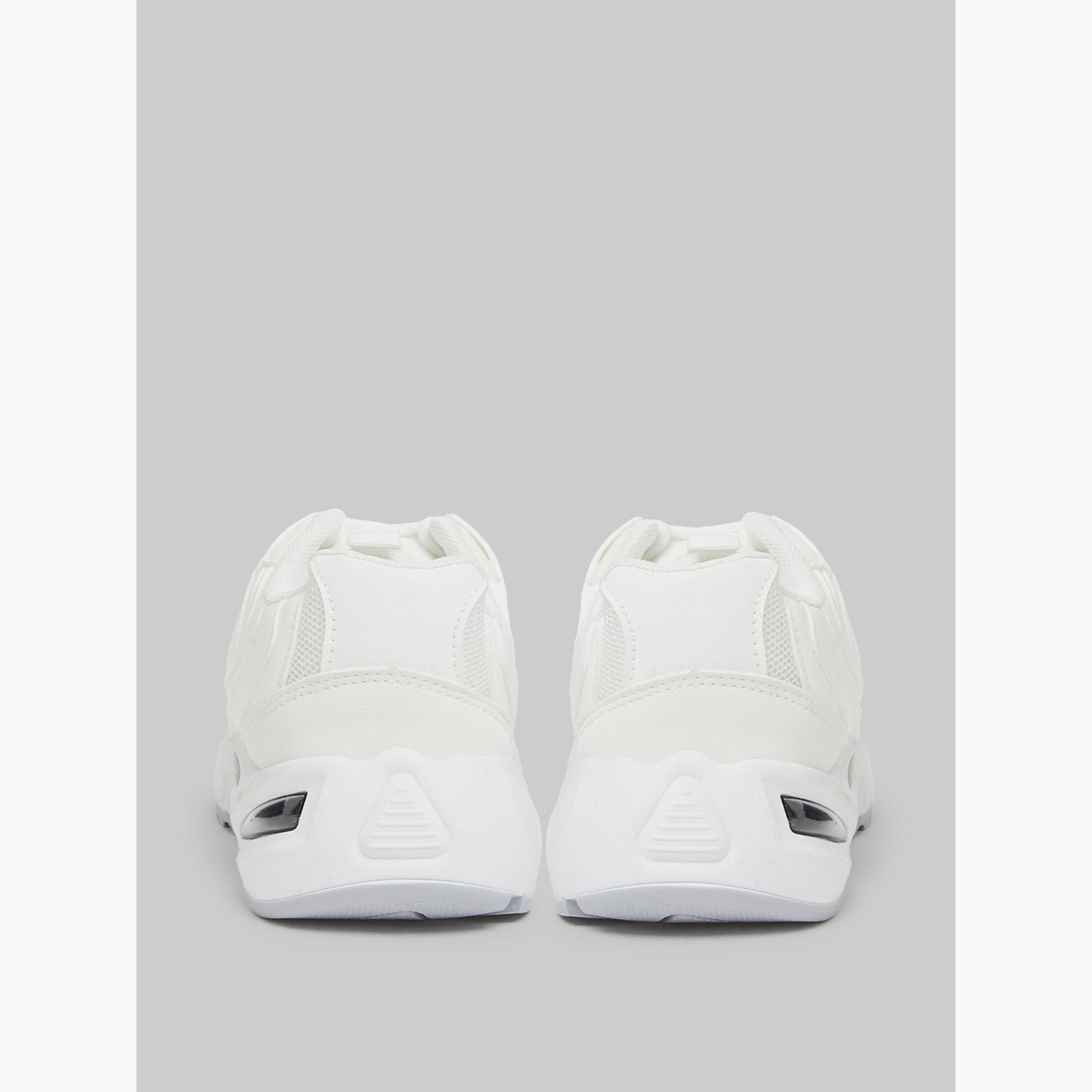 ستايلي - حذاء رياضي أبيض ذو ملمس مميز-women-shoes-sneakers-image-5