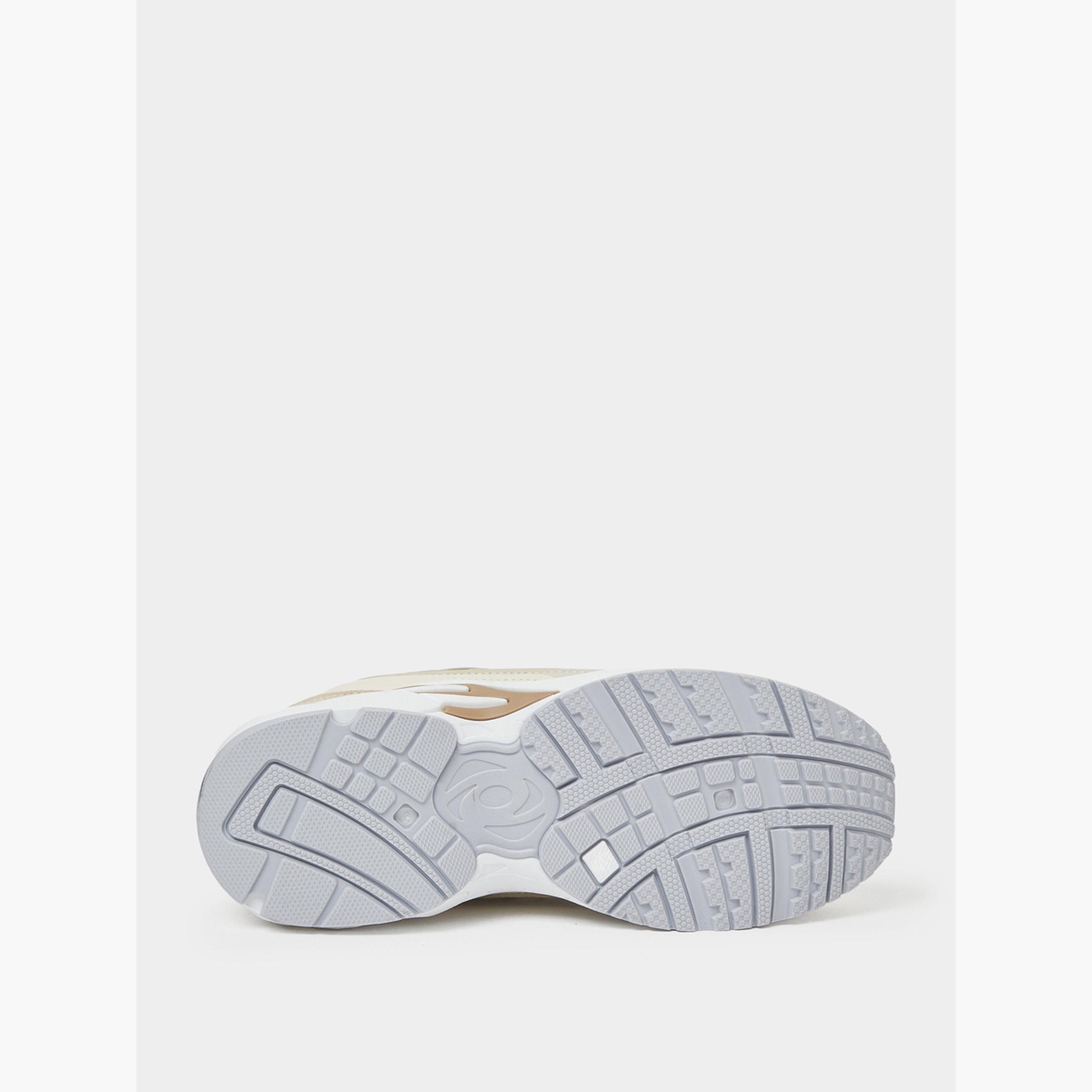 ستايلي - حذاء رياضي بيج اللون ذو ملمس مميز-women-shoes-sneakers-image-6