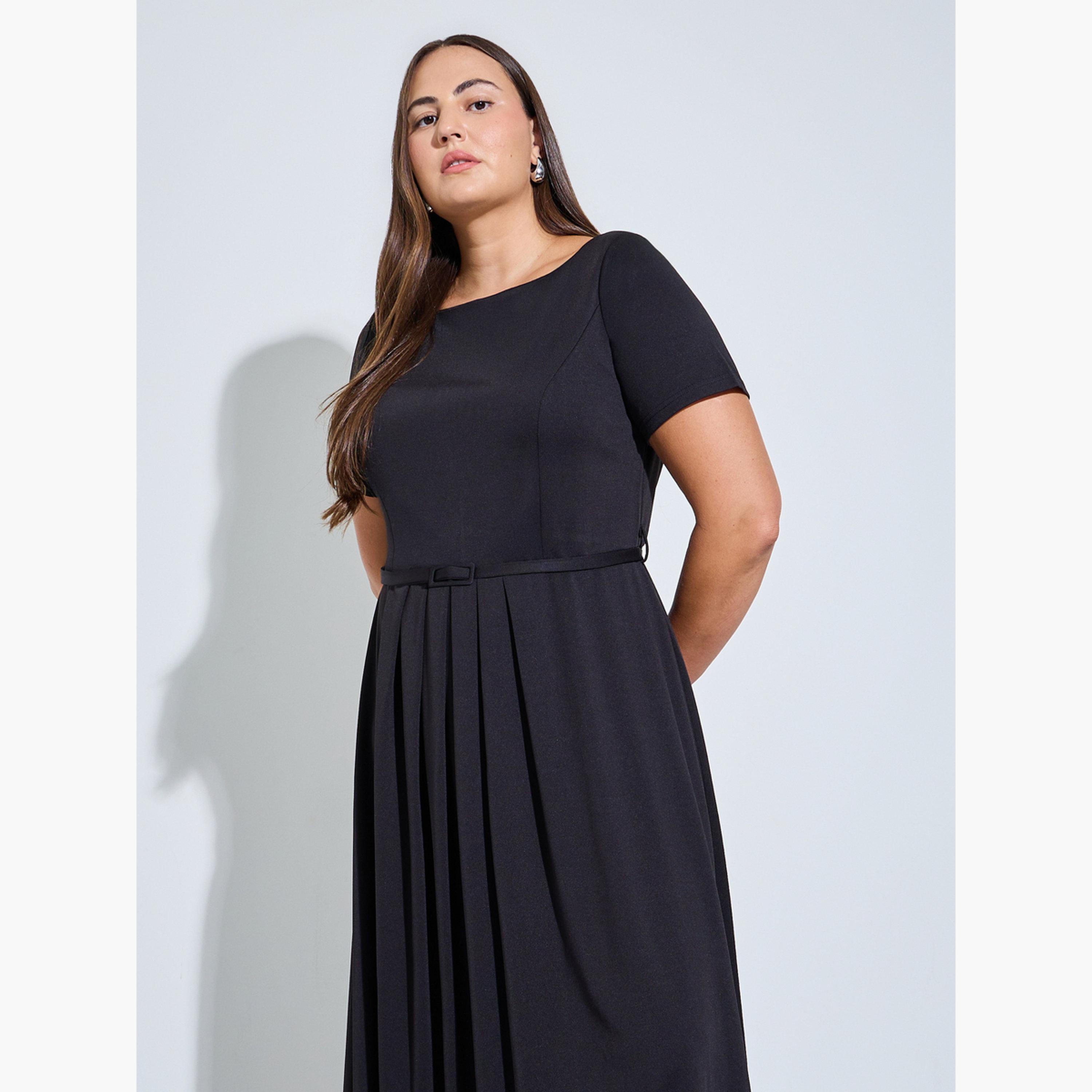 Styli Plus Size Black Belted A-Line Maxi Dress-women-clothing-dresses-image-2