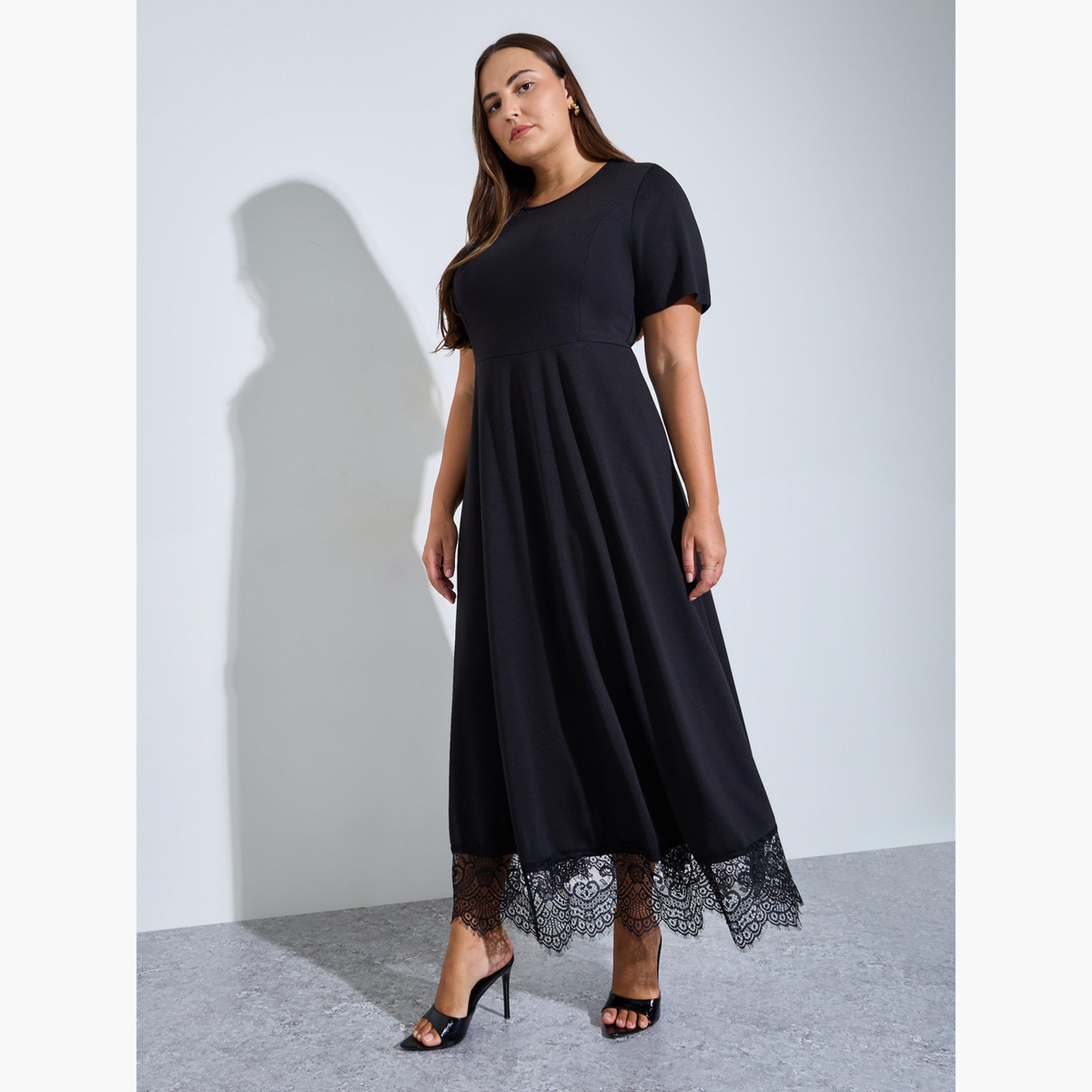 فستان طويل بحافة واسعة وحافة دانتيل بمقاس كبير-women-clothing-dresses-image-1