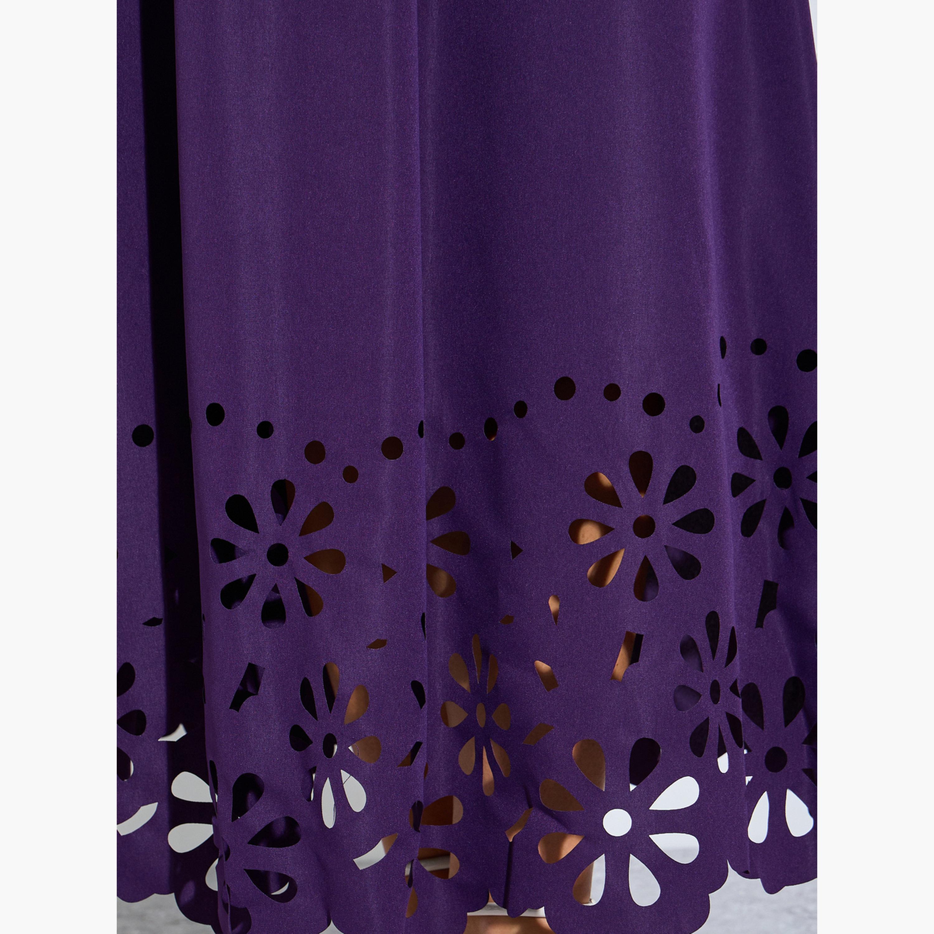 فستان طويل بحافة مفرغة وواسعة مع حزام بمقاس كبير-women-clothing-dresses-image-6