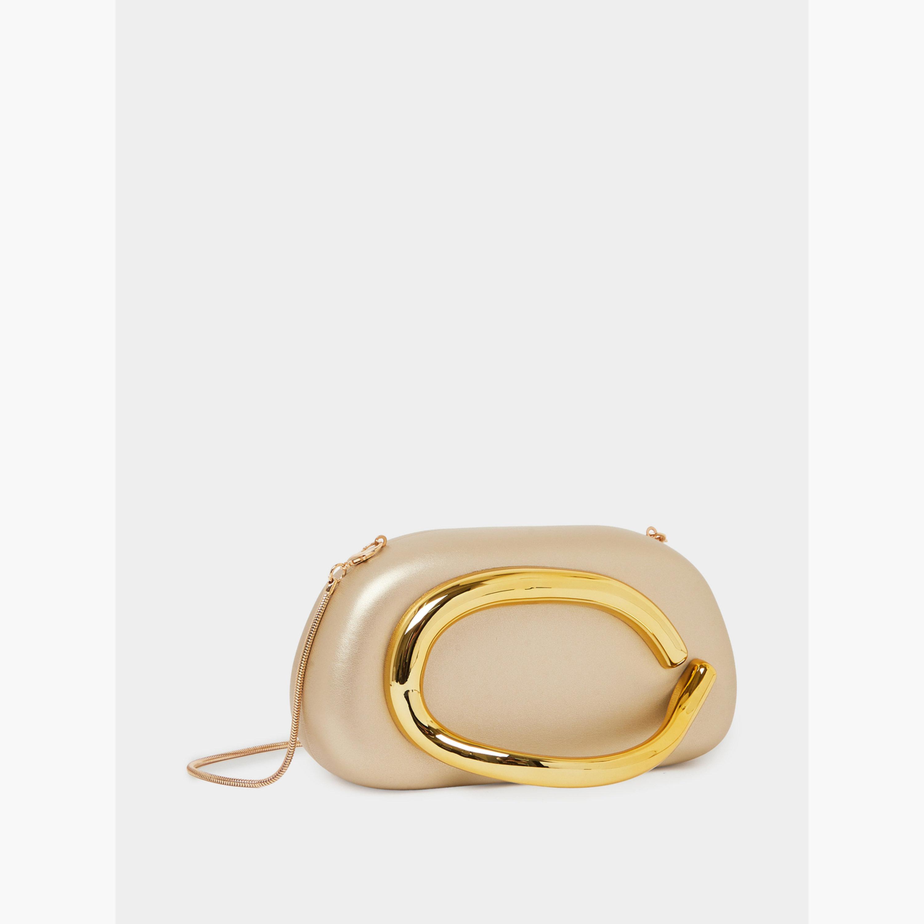 شنطة كلتش بلون ذهبي وتفاصيل معدنية-women-bagsandwallets-handbags-image-1