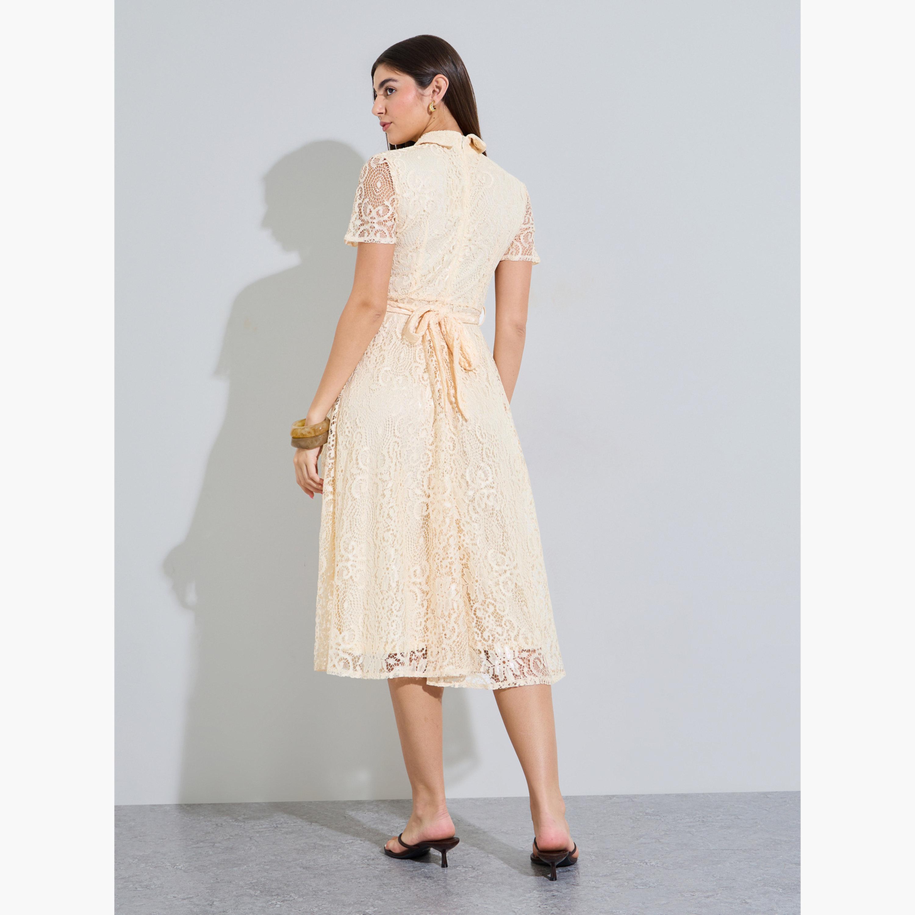 ستايلي - فستان ميدي كريمي اللون من الدانتيل تصميم A مع حزام ربط-women-clothing-dresses-image-4