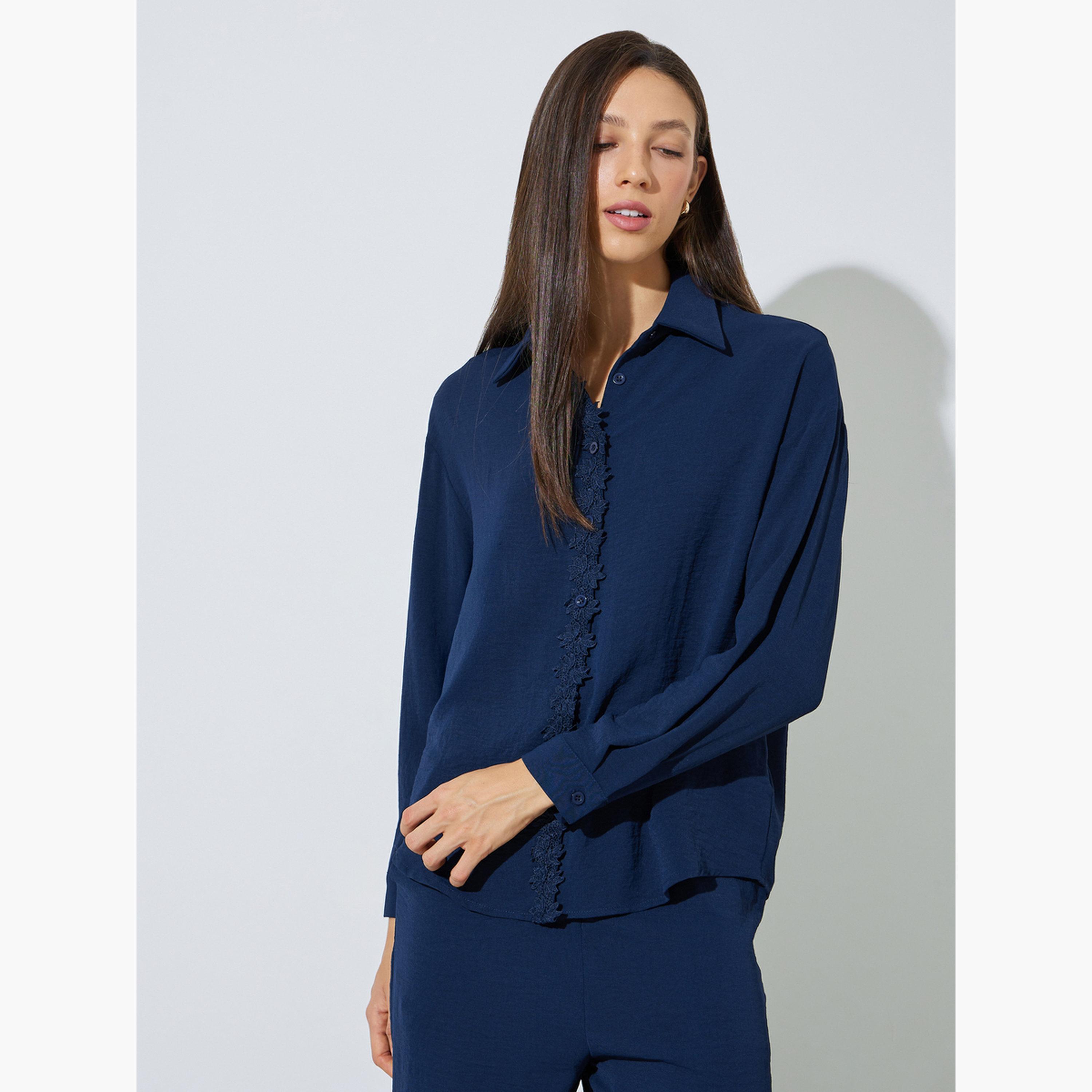 ستايلي - طقم قميص أزرق داكن سادة بتفاصيل دانتيل وبنطال واسع الساقين-women-clothing-coordsets-image-2