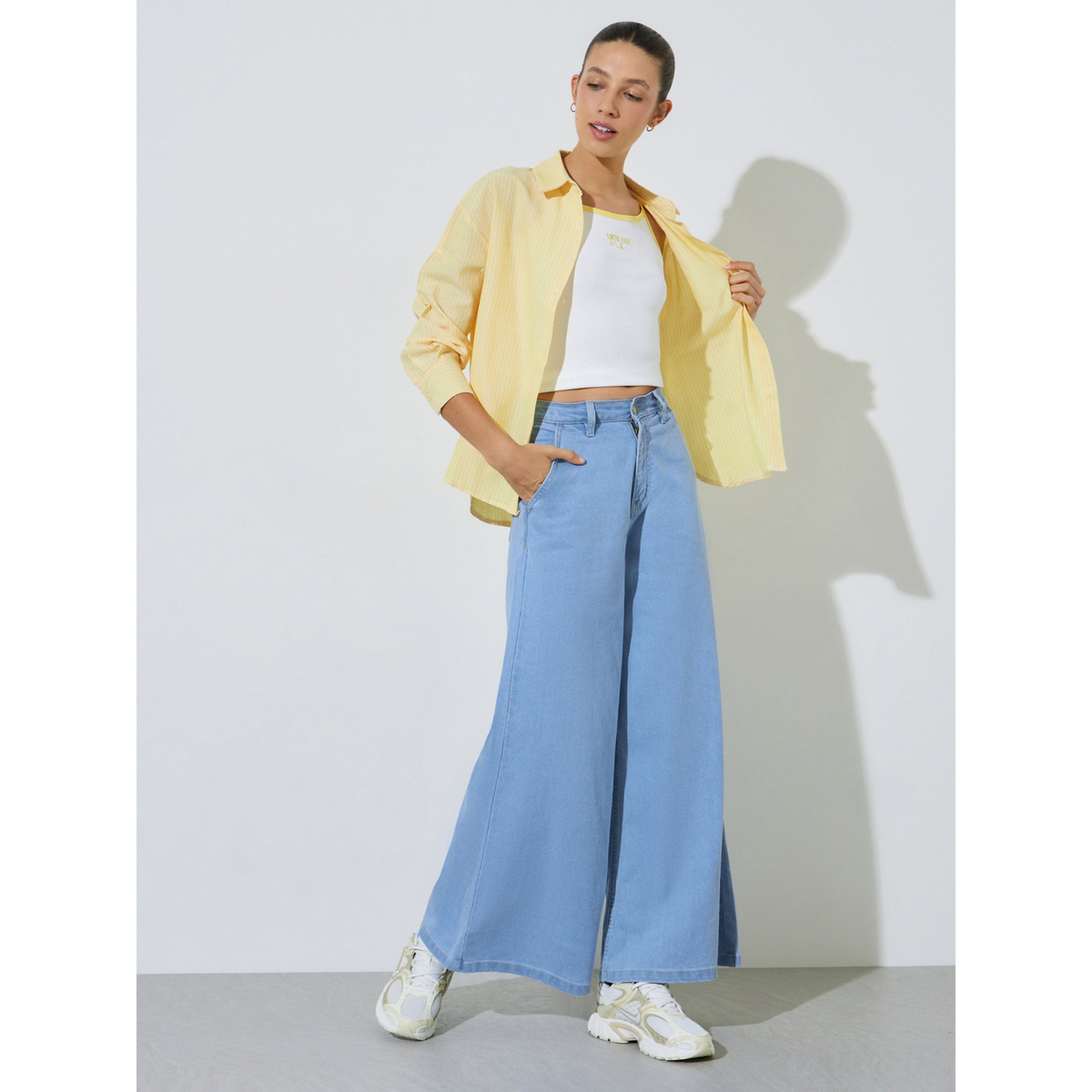 جينز بفتحة واسعة وخصر متوسط باللون الأزرق الفاتح-women-clothing-jeans-image-2