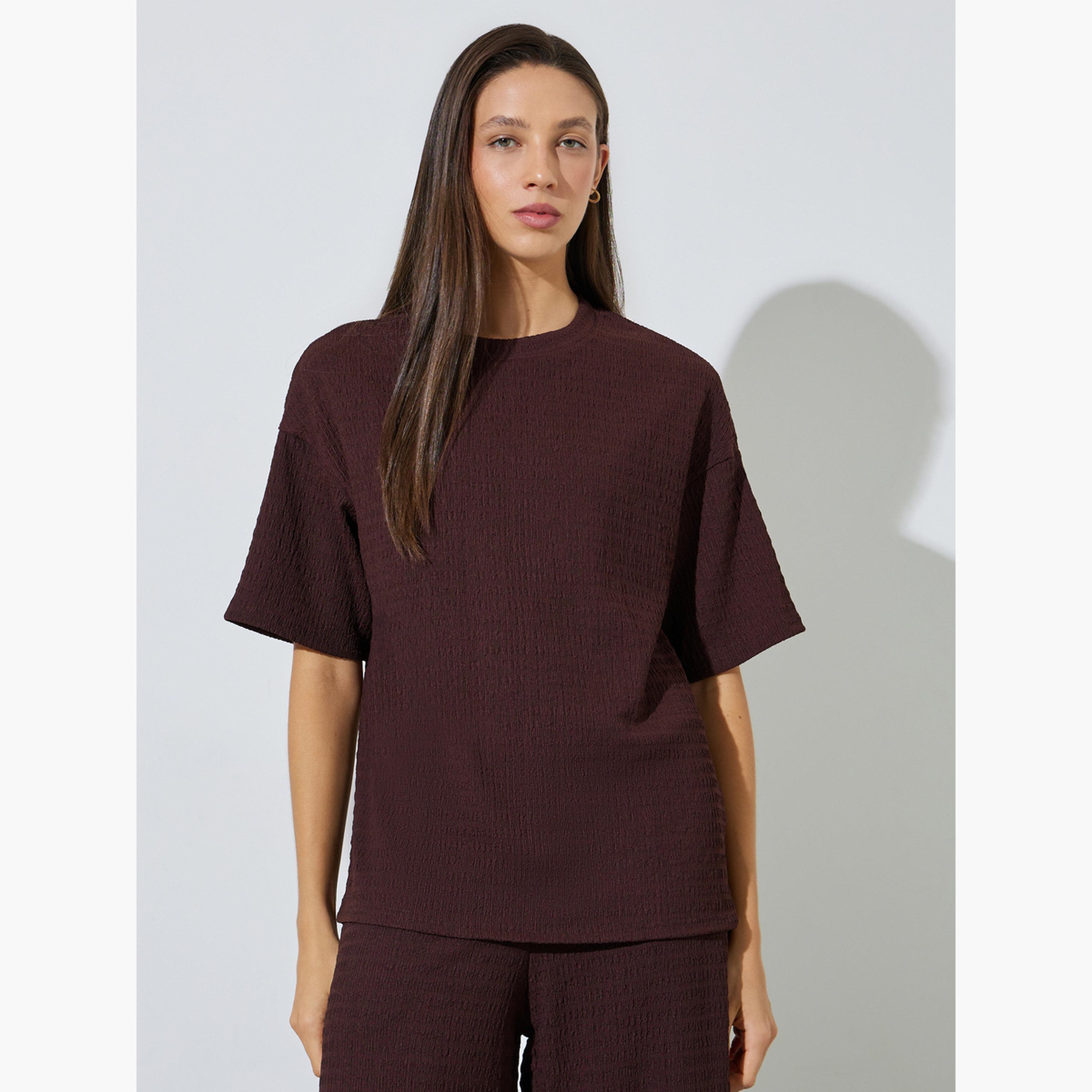 طقم منسق من بنطال بأرجل واسعة وبلوزة بتفاصيل بارزة الملمس-women-clothing-coordsets-image-2