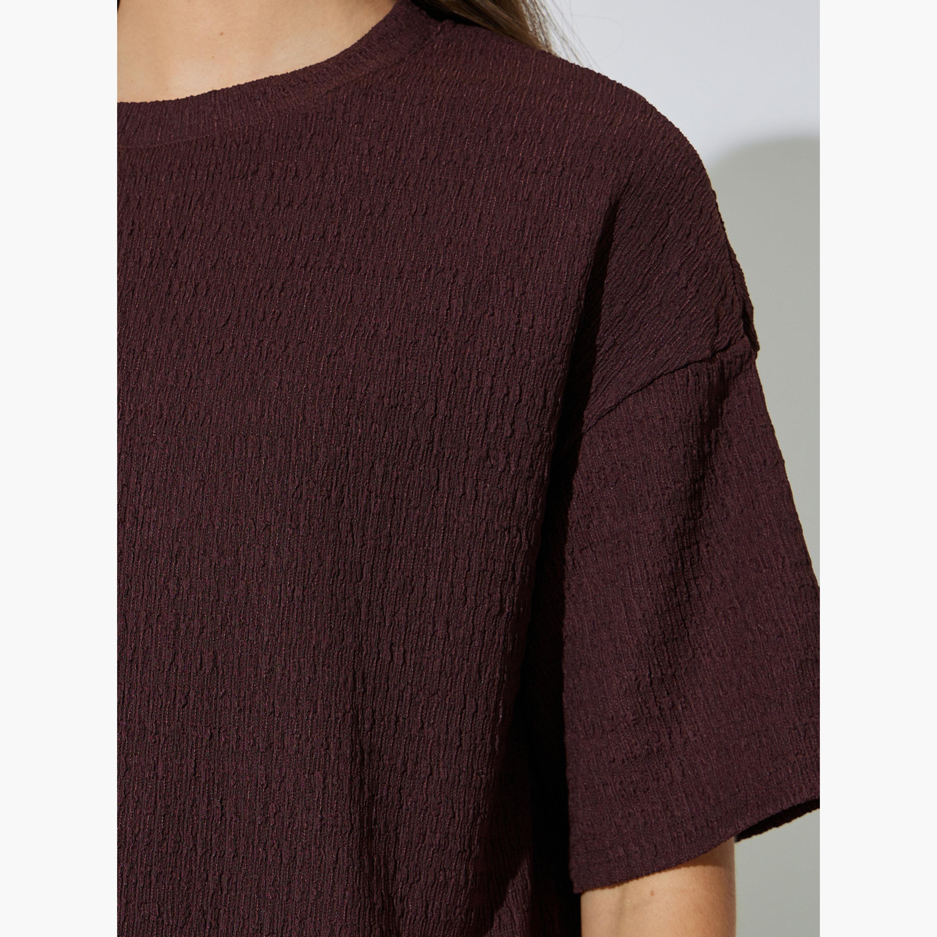 طقم منسق من بنطال بأرجل واسعة وبلوزة بتفاصيل بارزة الملمس-women-clothing-coordsets-image-6