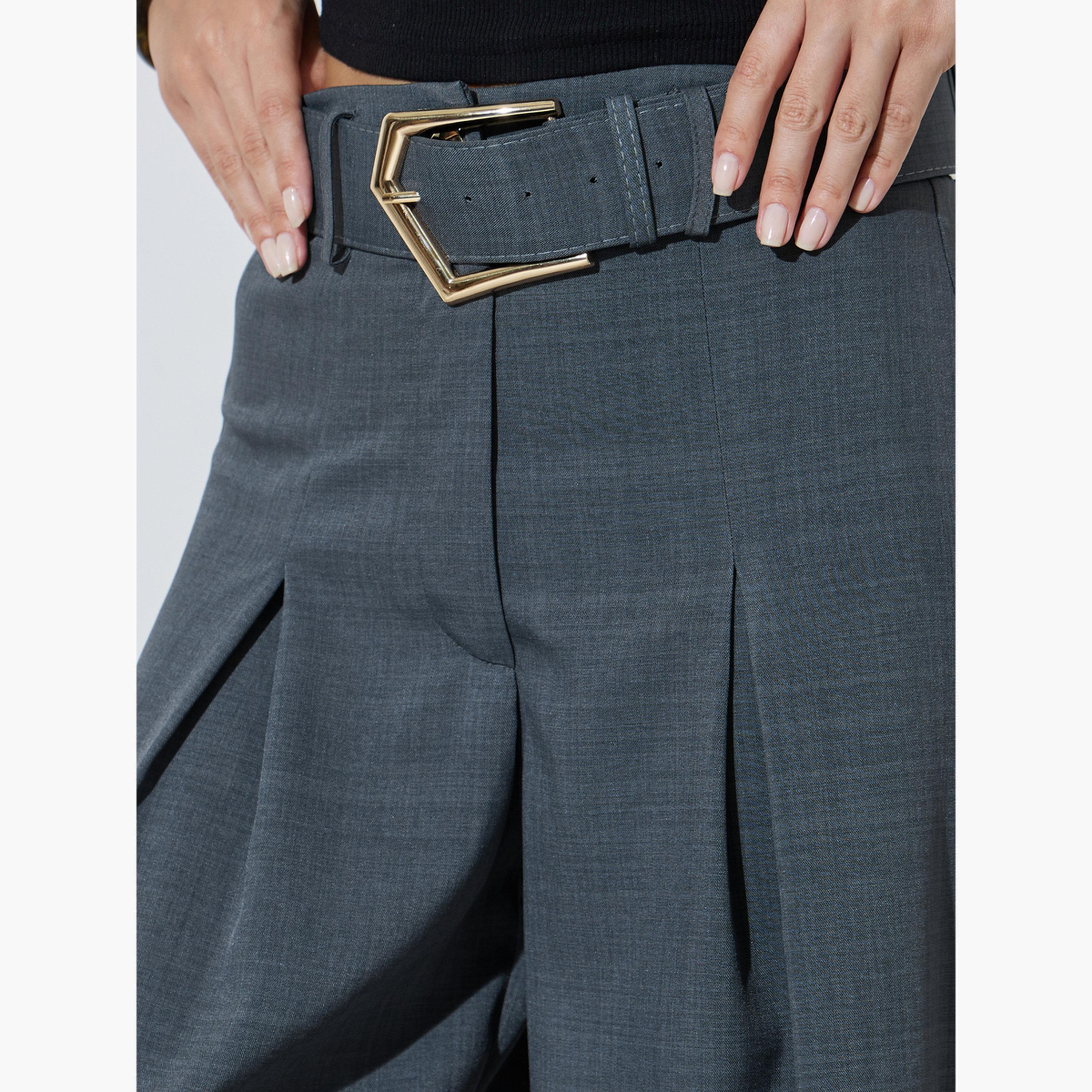 بنطال بأرجل واسعة رمادي بتفاصيل كسرات مطوية مع حزام-women-clothing-trousers-image-3