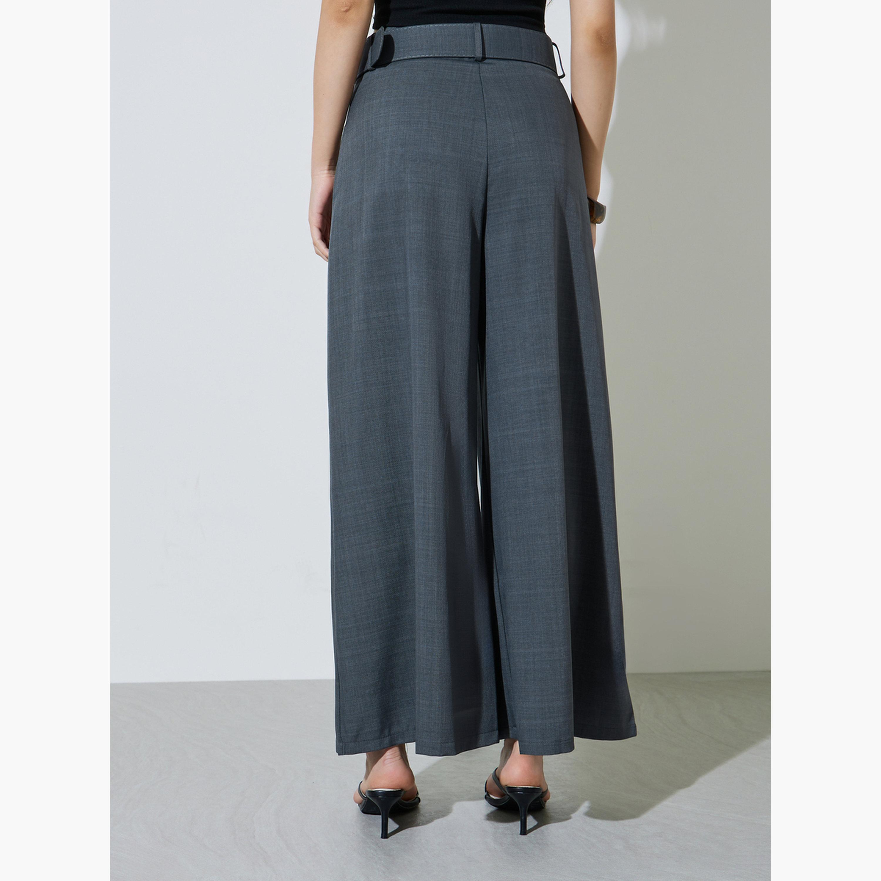 بنطال بأرجل واسعة رمادي بتفاصيل كسرات مطوية مع حزام-women-clothing-trousers-image-4
